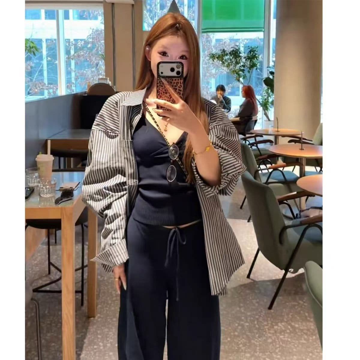 느긋한 바람 달콤함 외국 가스 레트로 연령 감소 슬림해 보이는 슬립 스트라이프 셔츠 하이웨이스트 와이드 레그 팬츠 세트 3종 세트