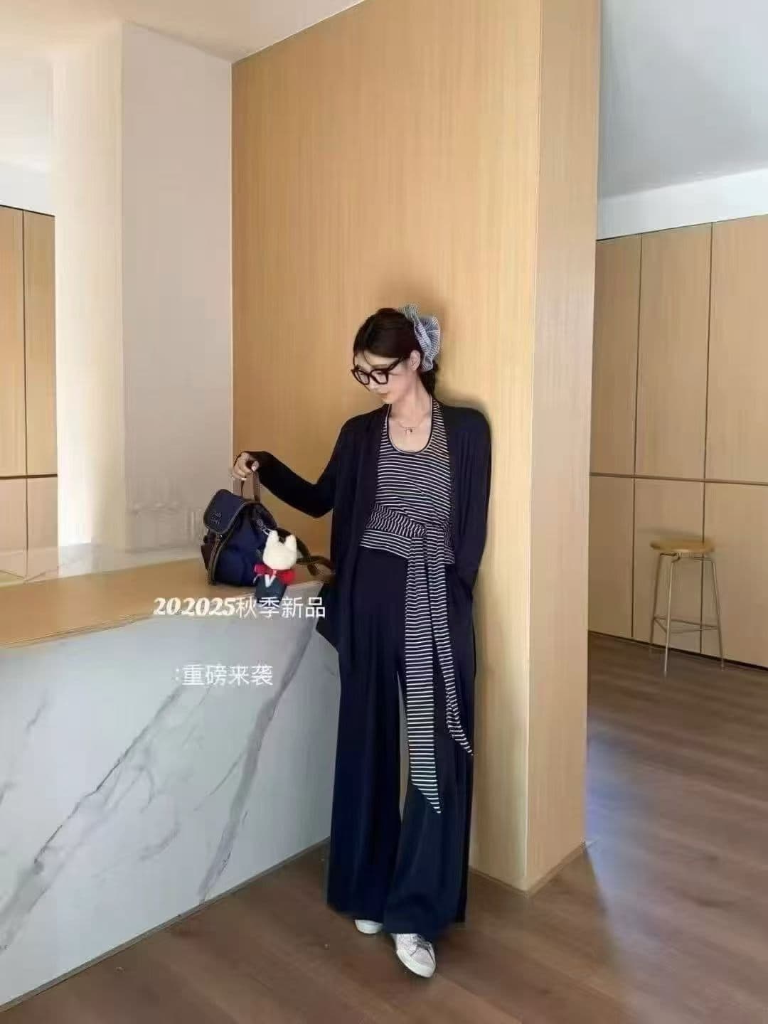 이른 가을 켜기 새로운 한국 스타일 패션 스트라이프 행침 목 스트랩 조끼 다용도 오픈 가디건 루즈핏 캐주얼 바지 3종 세트 이미지 2