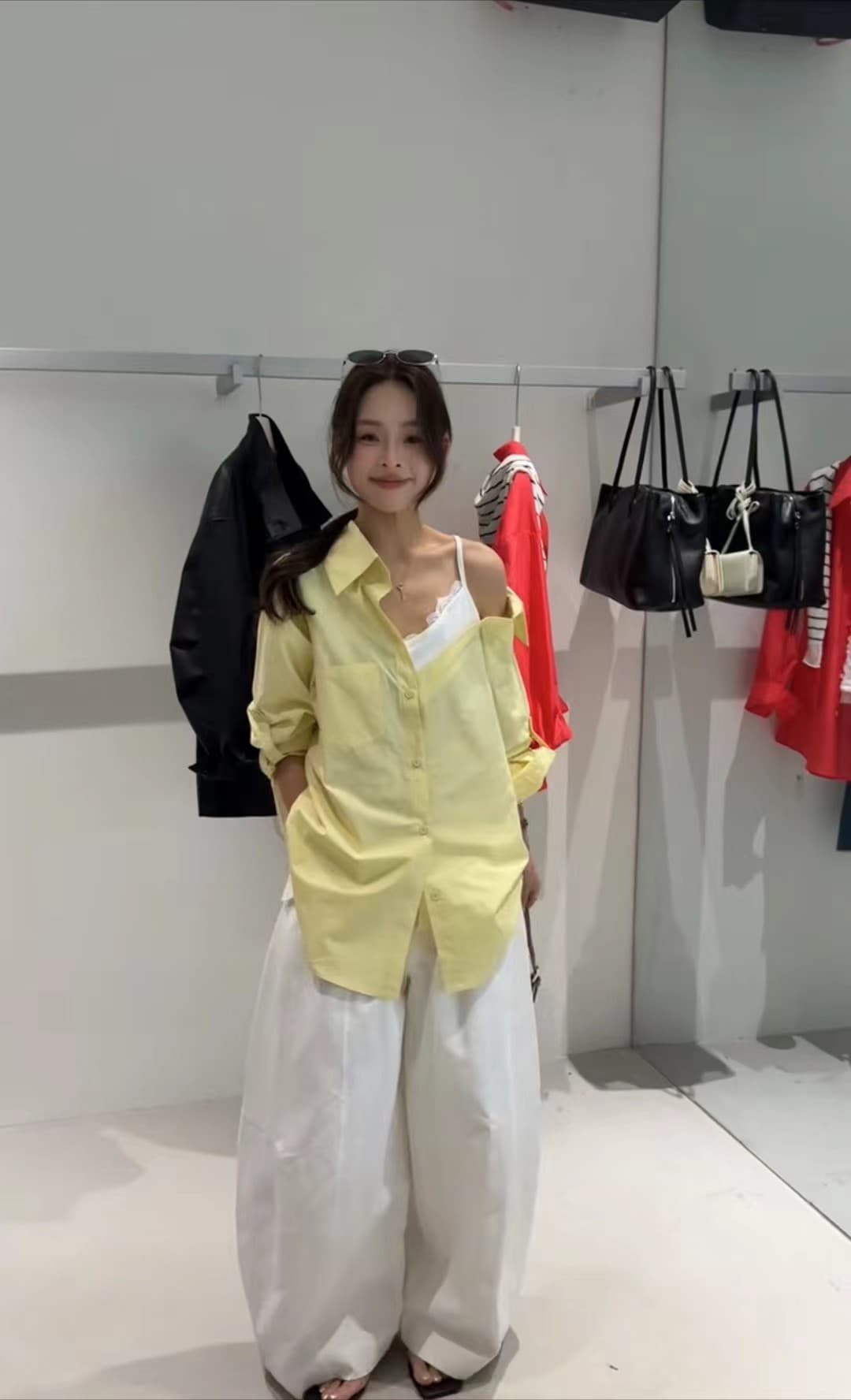 섹시함 오프숄더 페이크 레이어드 Chic 여성 셔츠 디자인 센스 루즈핏 작은 대중 다용도 불규칙 셔츠 이미지 4