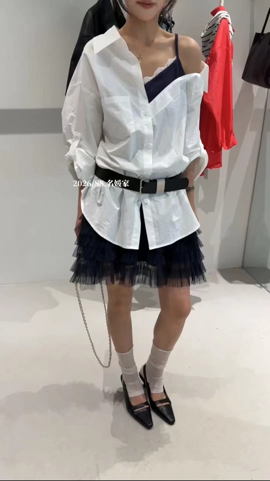 섹시함 오프숄더 페이크 레이어드 Chic 여성 셔츠 디자인 센스 루즈핏 작은 대중 다용도 불규칙 셔츠 상세 이미지 7