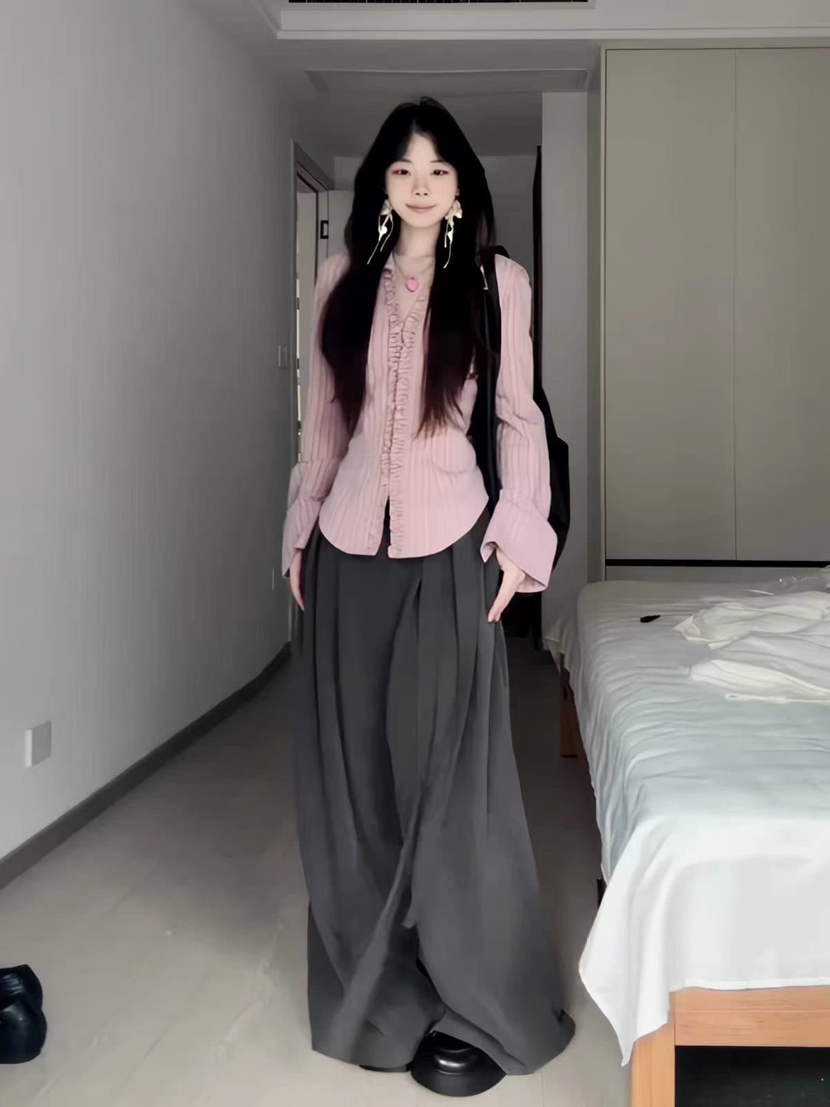 프랑스식 핑크색 스트라이프 레이스 폴로 칼라 긴팔 여성 셔츠 2026 새로운 캐주얼 와이드 레그 팬츠 자이언트 잘 생긴 투피스 세트 상세 이미지 1