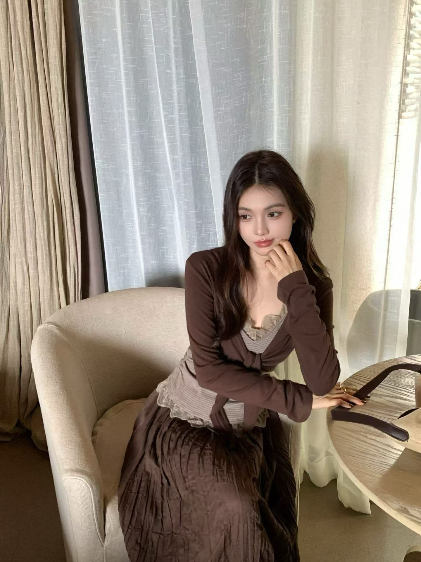 2026 새로운 세트 한 부서 긴팔 새로운 자외선 차단 오픈 가디건 스트라이프 캐미솔 반신 스커트 3종 세트 이미지 3