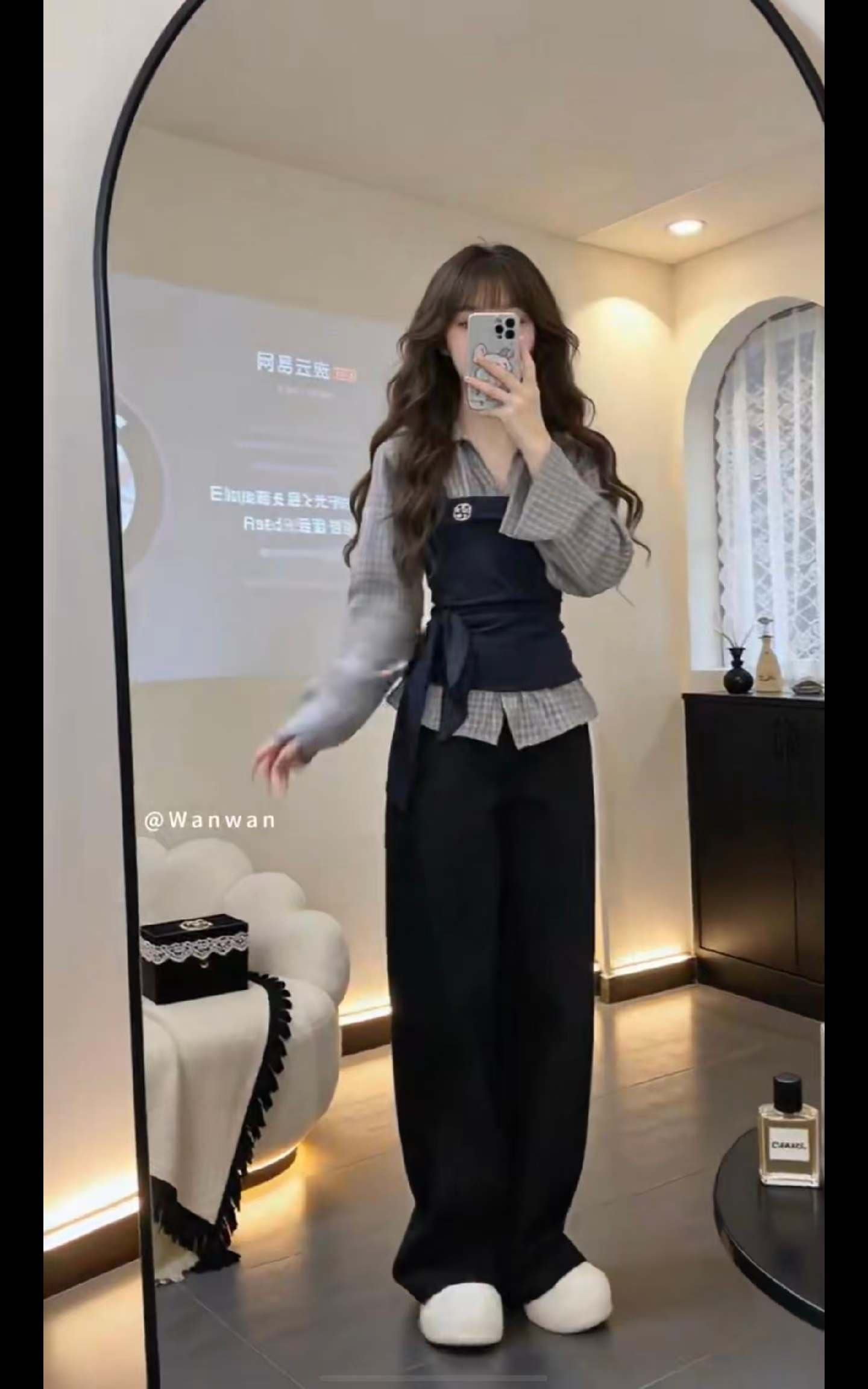 로드 중 여성 한 부서 레트로 스트랩 나비 매듭 체크무늬 패치워크 긴팔 셔츠 검정색 캐주얼 와이드 레그 팬츠 이미지 4