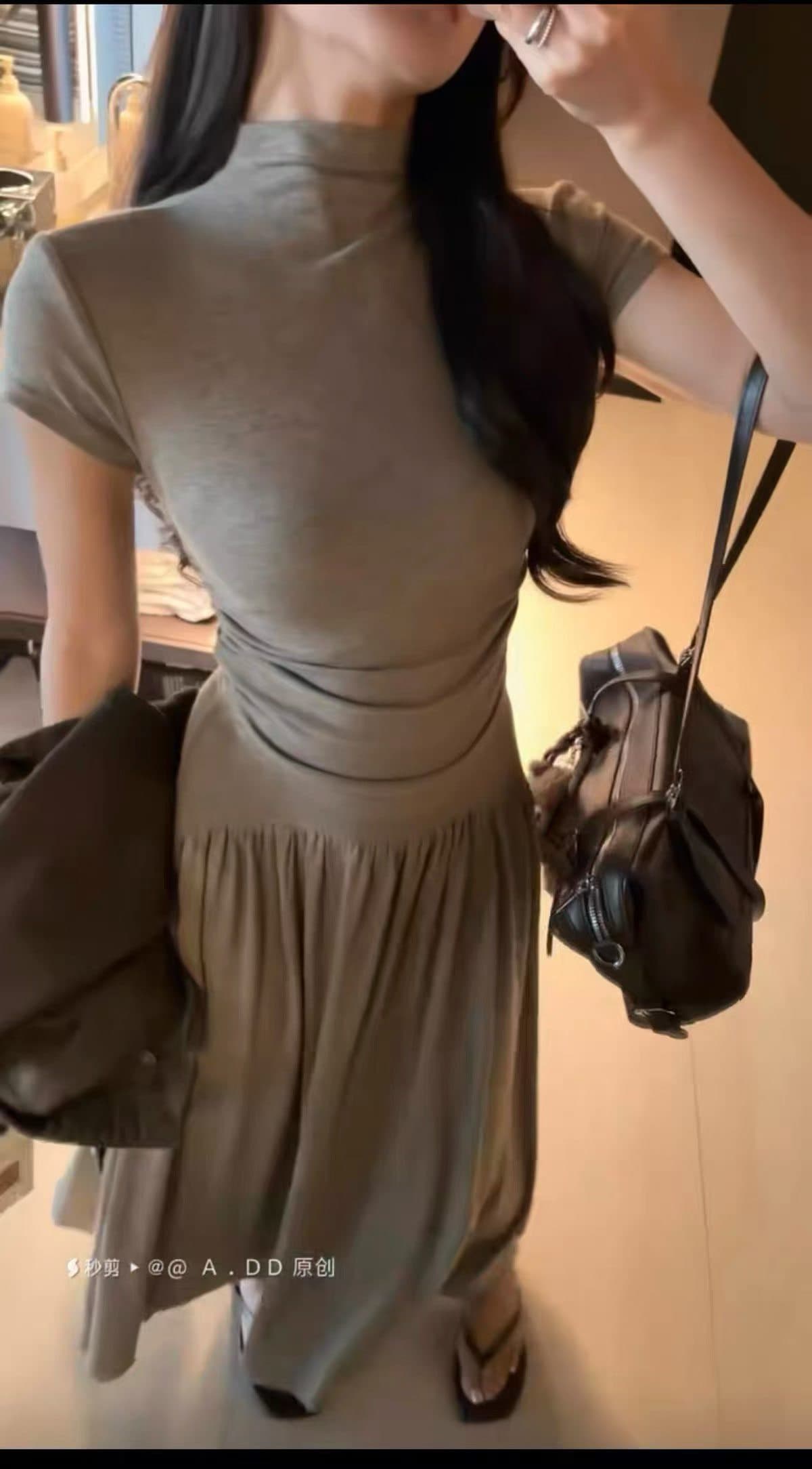 한 부서 패션 품격 세트 여성 가을 순수한 욕망 작은 심장 기계 홀로우 아웃 반팔 맨위 플리츠 반신 스커트 투피스 세트