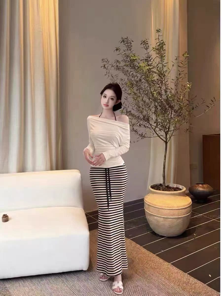 느긋한 바람 보트넥 자외선 차단 블라우스 가져 가라. 행침 목 슬립 스트라이프 반신 스커트 세 조각 여성 세트 가을 품격 세트 이미지 4