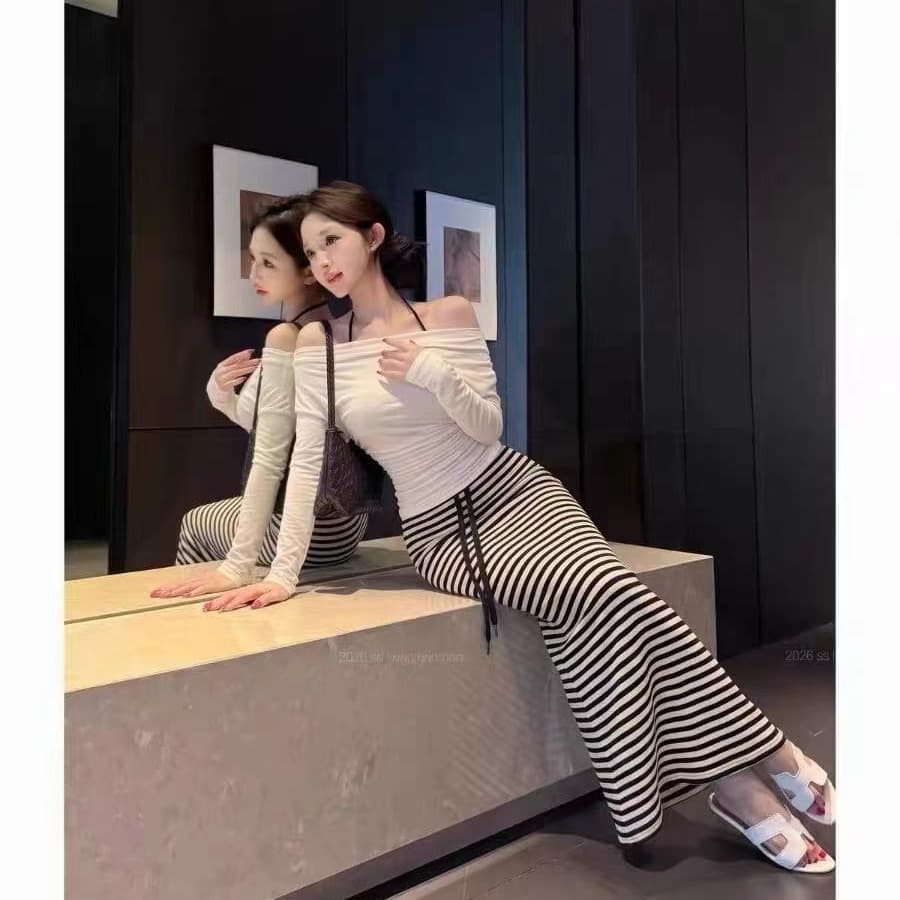 느긋한 바람 보트넥 자외선 차단 블라우스 가져 가라. 행침 목 슬립 스트라이프 반신 스커트 세 조각 여성 세트 가을 품격 세트 이미지 5