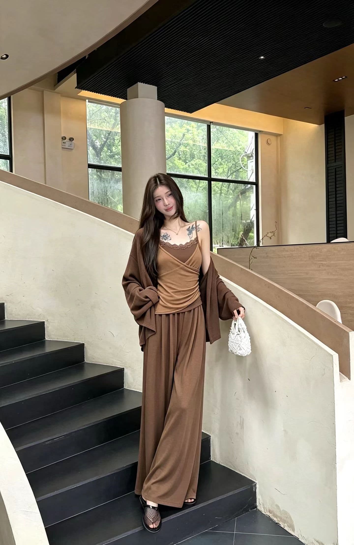 한 부서 부드러운 찹쌀 자외선 차단 니트 오픈 가디건 달콤함 디자인 레이스 조각 슬립 점프 슈트 치마 세트 이미지 4