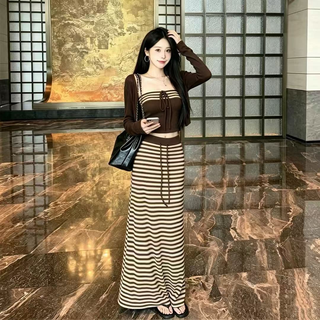 캐주얼 세트 검정색 자외선 차단 긴팔 오픈 가디건 여성 이른 가을 인사이드 가져 가라. 스트라이프 조끼 하이웨이스트 타이트 스커트 롱 스커트 3종 세트 상세 이미지 2