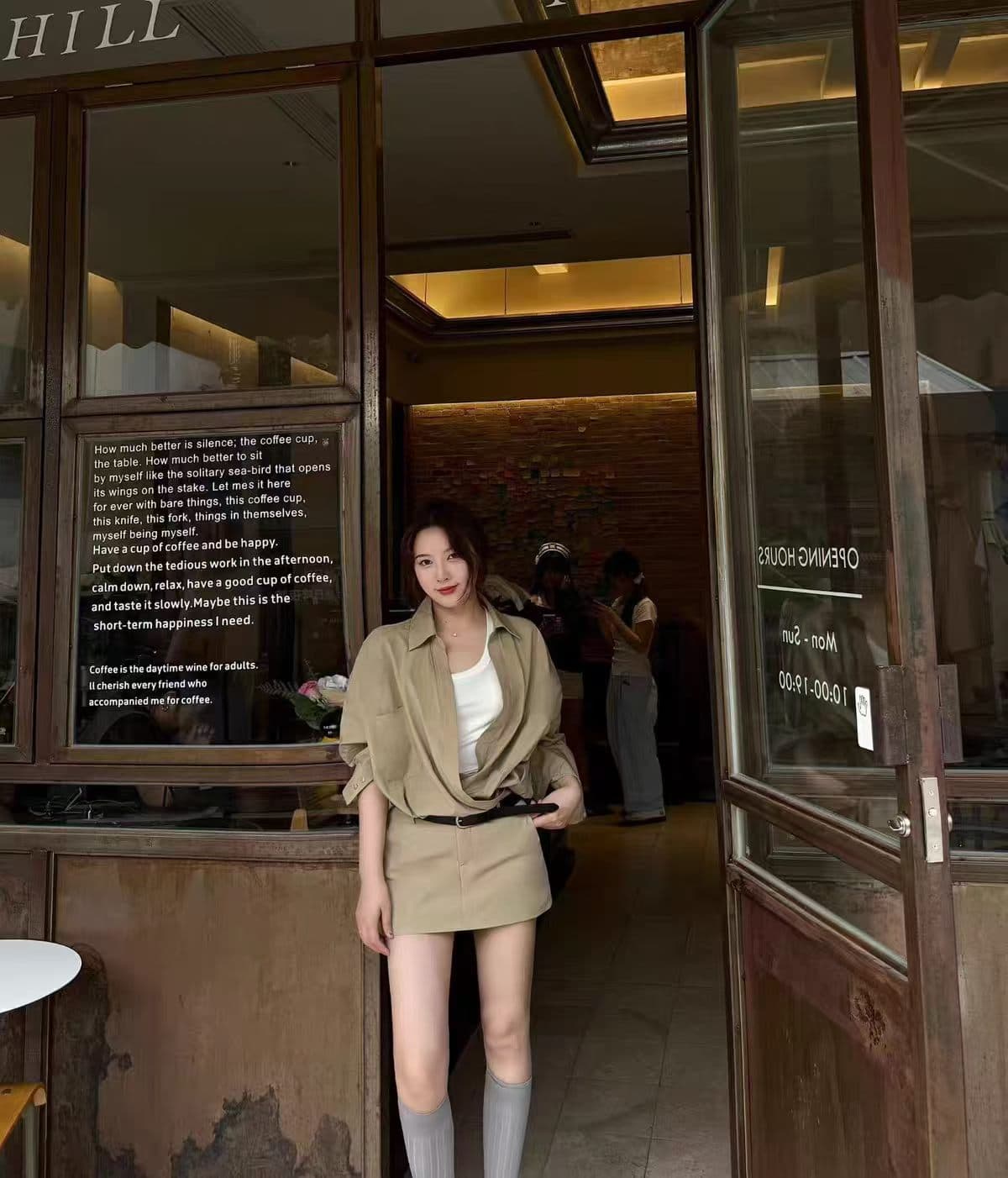 2026 가을 서있는 자르다 스타일 핀치 Pleat 바람막이 레이스 튜브탑 반 스커트 3종 세트 상세 이미지 1