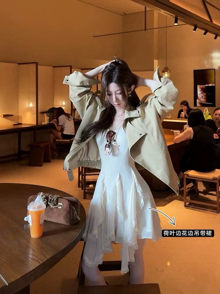 레트로 스탠드 칼라 긴팔 쇼트 스타일 바람막이 여성 코트 가을 슬림해 보이는 긍정적 인 어깨 드레스 투피스 세트 이미지 3