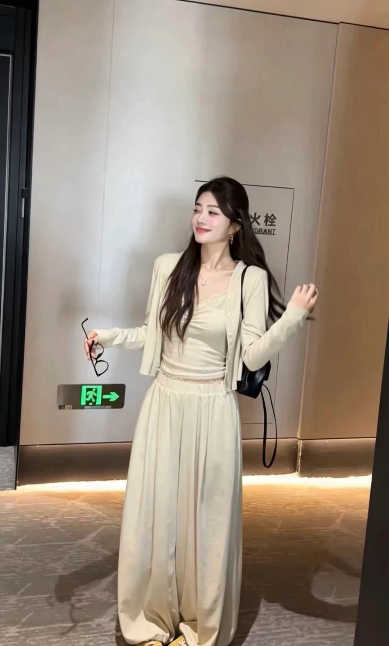 한 부서 고급 센스 ootd 착용 가져 가라. 전체 집합 이른 가을 2026 새로운 살구 색상 여성 드레스 롱 스커트 3종 세트 상세 이미지 3
