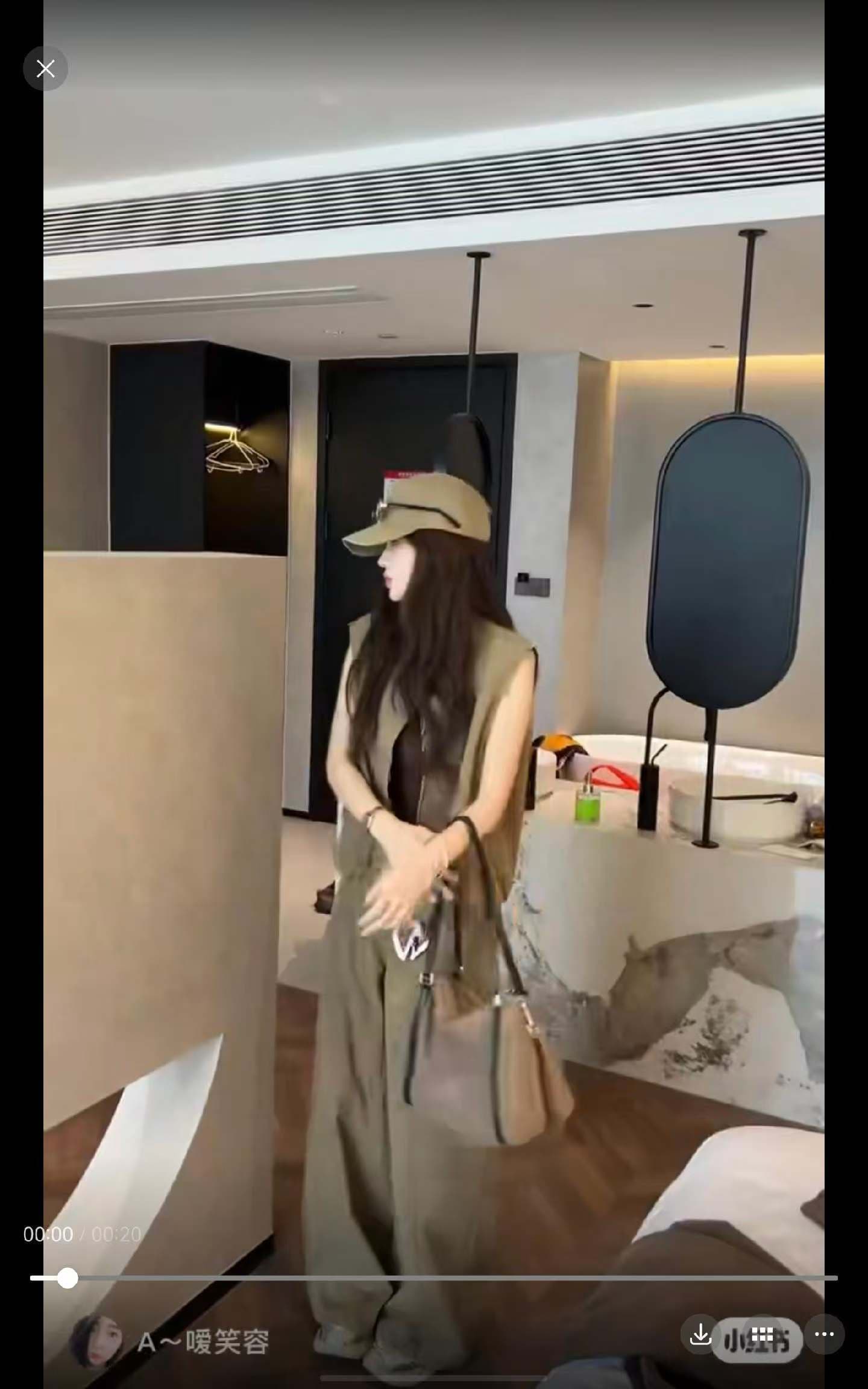느긋한 바람 데님 베스트 세트 여성 검정색 민소매 조끼 캐주얼 바지 루즈핏 슬림해 보이는 투피스 세트 상세 이미지 7
