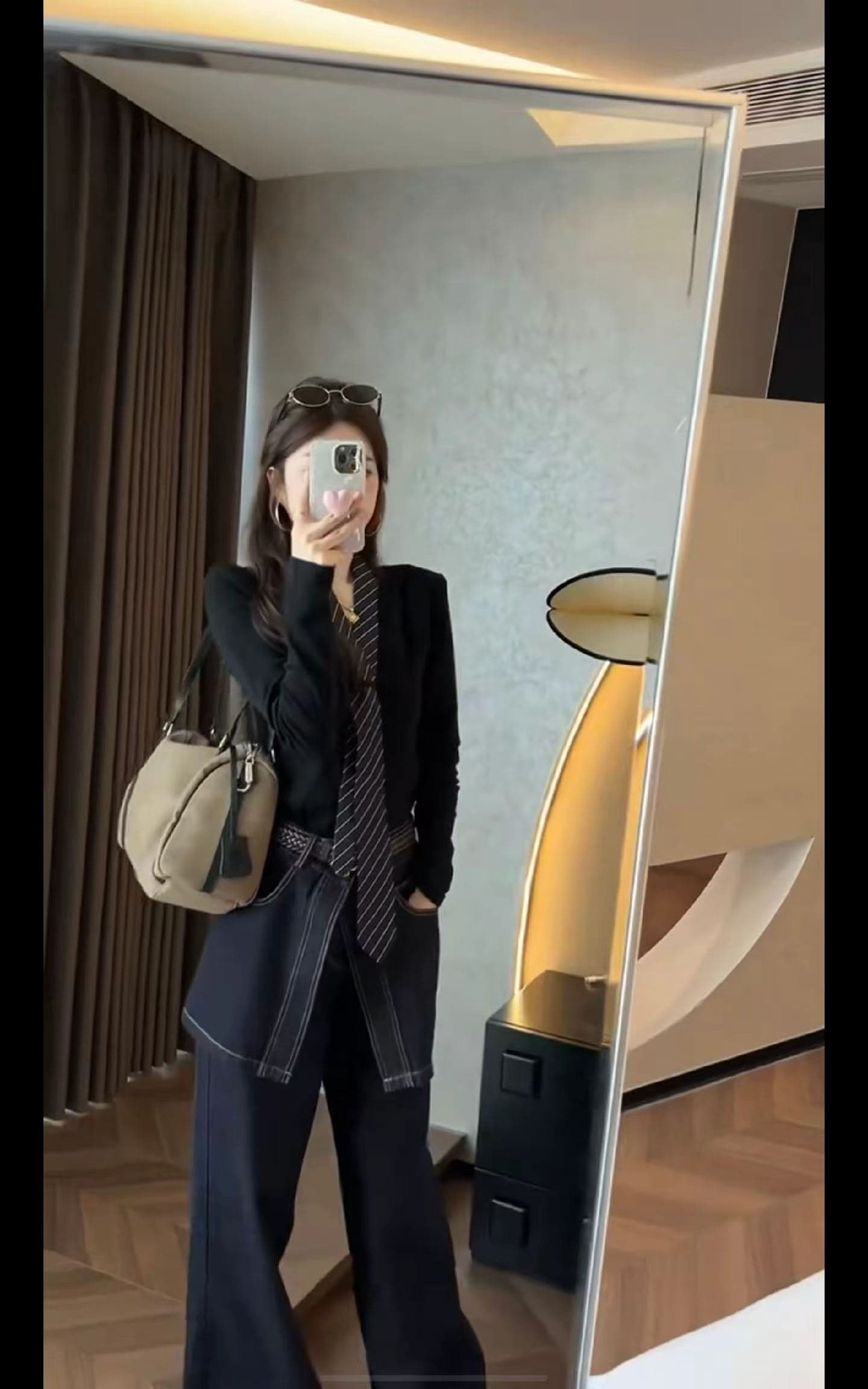 이른 가을 한국 스타일 품격 다용도 하이웨이스트 슬림해 보이는 페이크 레이어드 방귀 커튼 바지 캐주얼 바지 기본 셔츠 투피스 세트 이미지 3