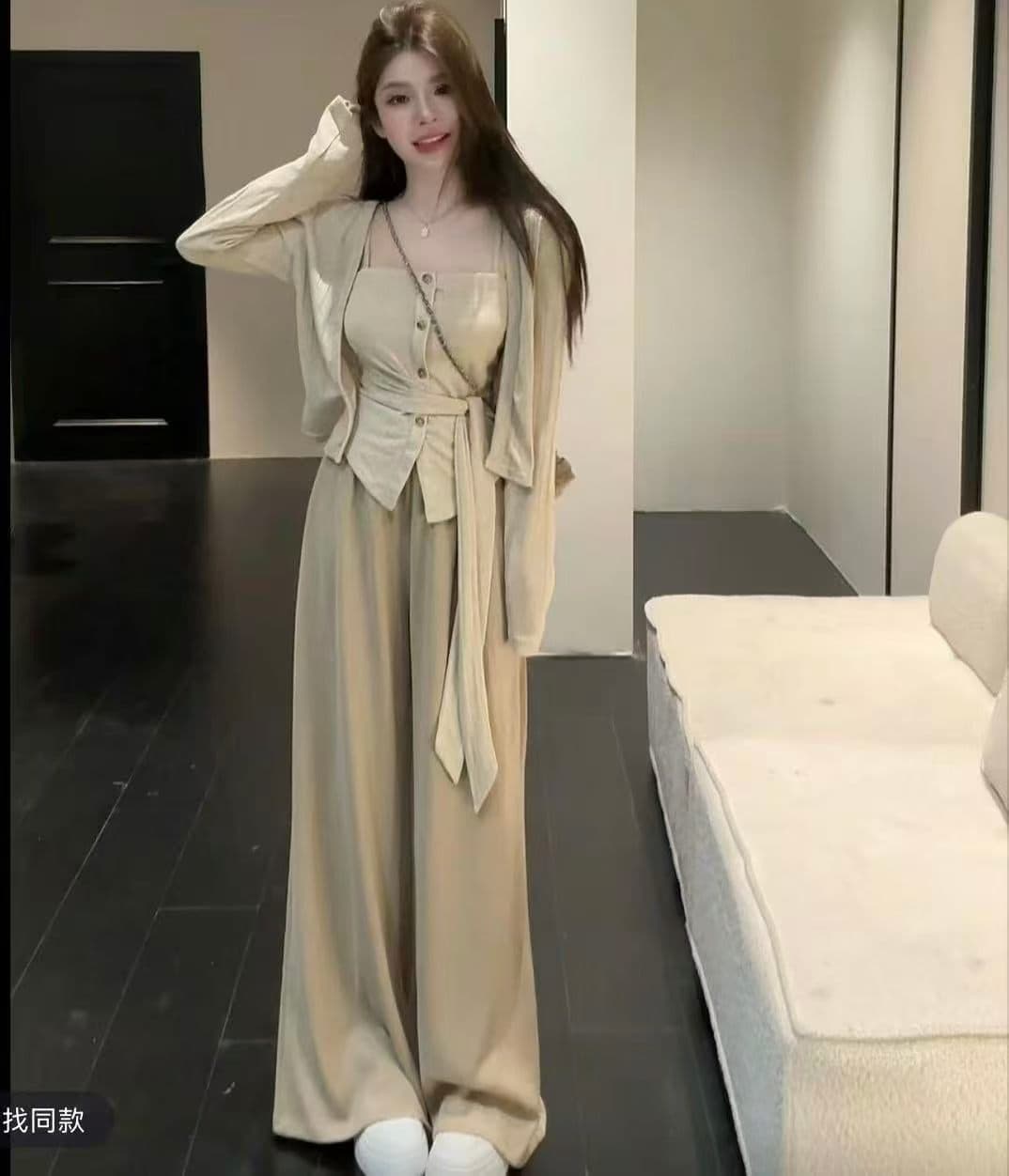 2026 가을 겨울 새로운 패션 항구 바람을 피우다 롱 코트 홀로우 아웃 니트 와우 오. 세트 행침 목 조끼 와이드 레그 팬츠 3종 세트 상세 이미지 9