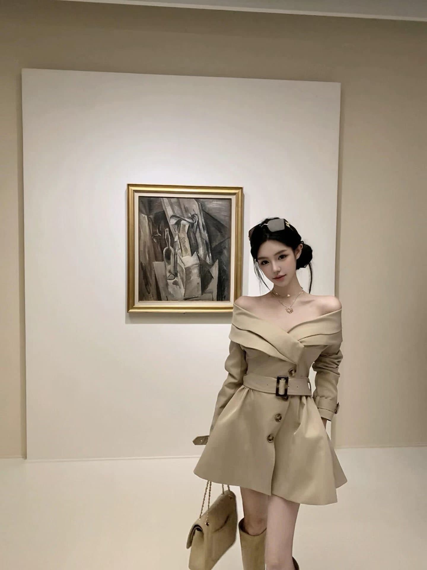 가을 품격 빅 칼라 이중 버튼 허리 수축 슬림해 보이는 바람막이 롱 코트 재킷 드레스 벨트 포함 여성 상세 이미지 8