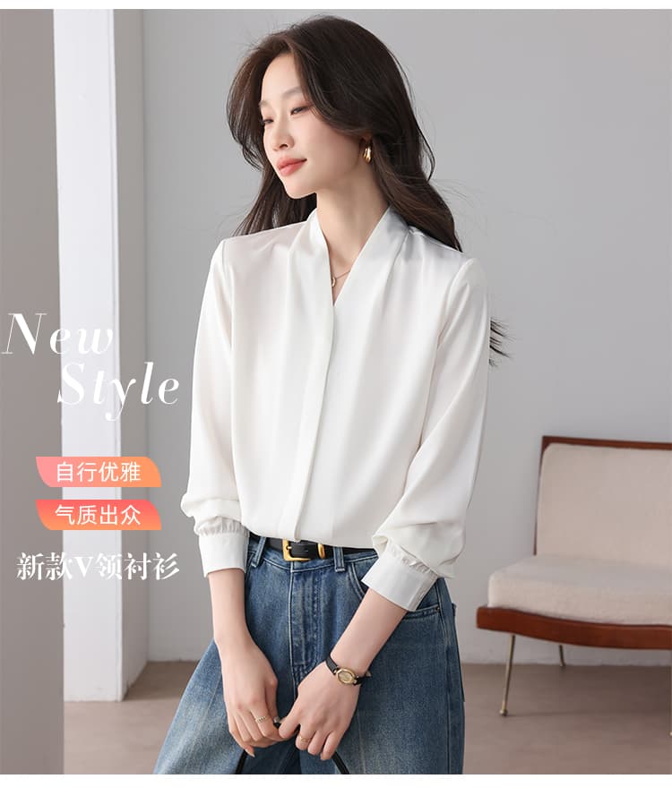 실사 2026 가을 새로운 여성 의류 화이트 여성 셔츠 한 팬 패션 V넥 ol 경력 품격 긴팔 셔츠 상세 이미지 1