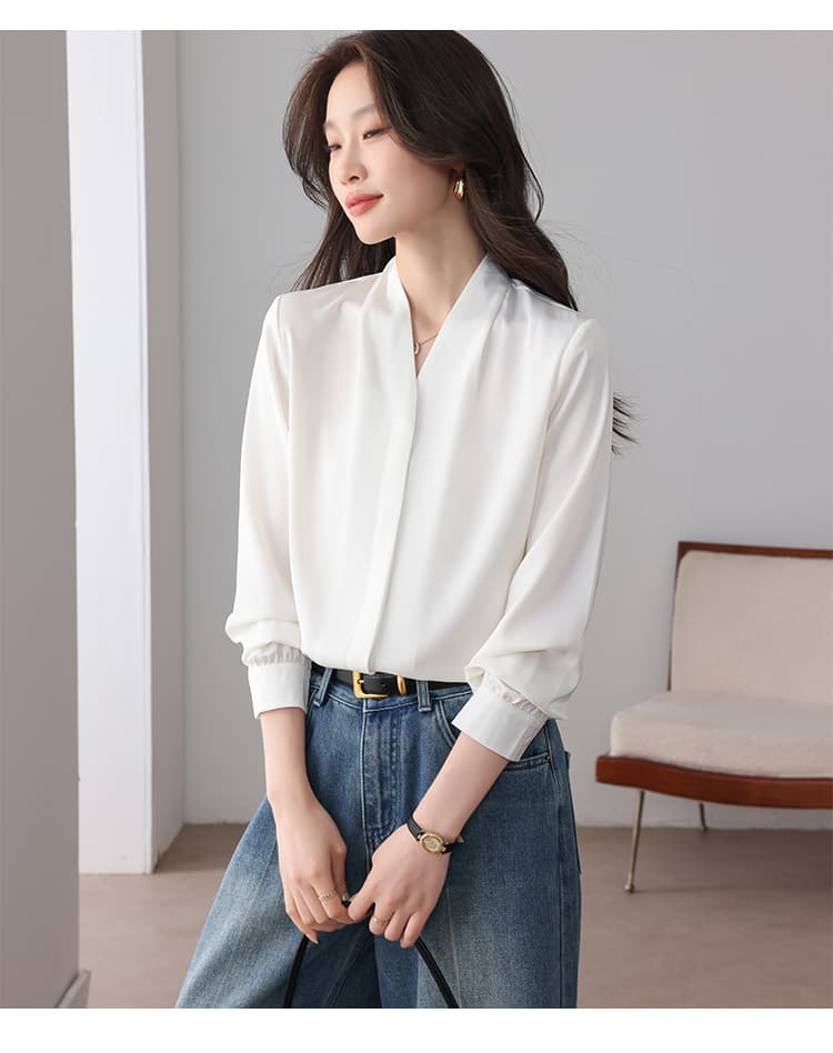 실사 2026 가을 새로운 여성 의류 화이트 여성 셔츠 한 팬 패션 V넥 ol 경력 품격 긴팔 셔츠 상세 이미지 15