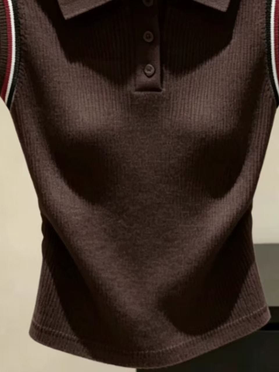 프랑스식 고급 센스 깊은 커피 색상 POLO 칼라 하프 단추 민소매 니트 조끼 여성 여름 섹션 다용도 몸매 가꾸기 맨위 이미지 4