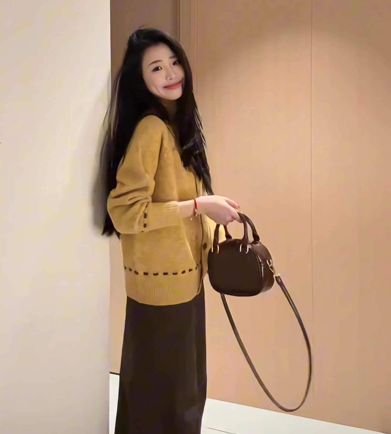 시끄러운 홈 황색 스웨터 여자 겨울 두꺼움 모직물 오픈 가디건 맨위 고급 루즈핏 재킷 수 있습니다. 외출용 니트 스웨터 상세 이미지 6