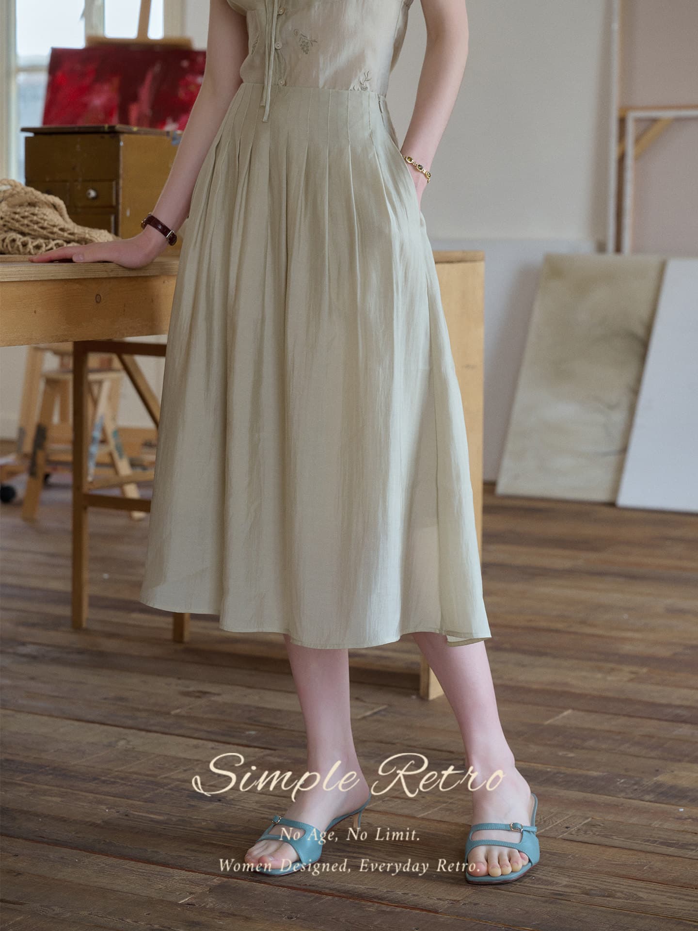 simpleretro 헤어스프링 빛 언어 차가운 센스 주간 실크 레트로 V넥 식물 부서 자수 세트 드레스 작은 셔츠 반 스커트 이미지 4