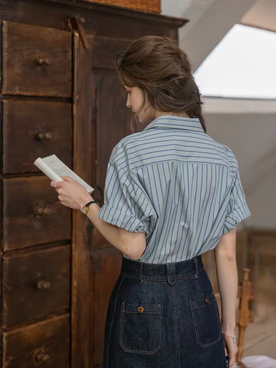 안개 블루 파리 면 어두운 문 襟 명중 기사 질감 센스 컬러 짜임 스트라이프 배색 매듭 설정 디자인 셔츠 이미지 4