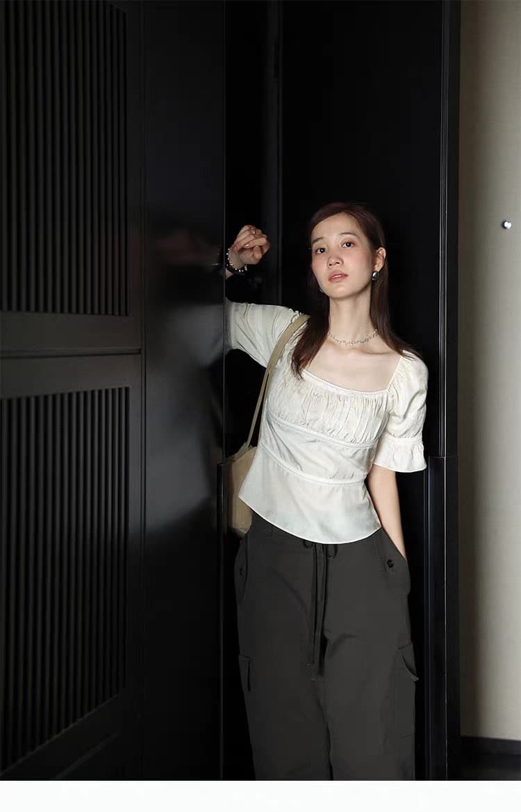 lalaglow 전체 아세트산 프랑스식 거품 소매 몸매 가꾸기 슬림해 보이는 레이스 조각 반팔 셔츠 여자 칼라 맨위 상세 이미지 2