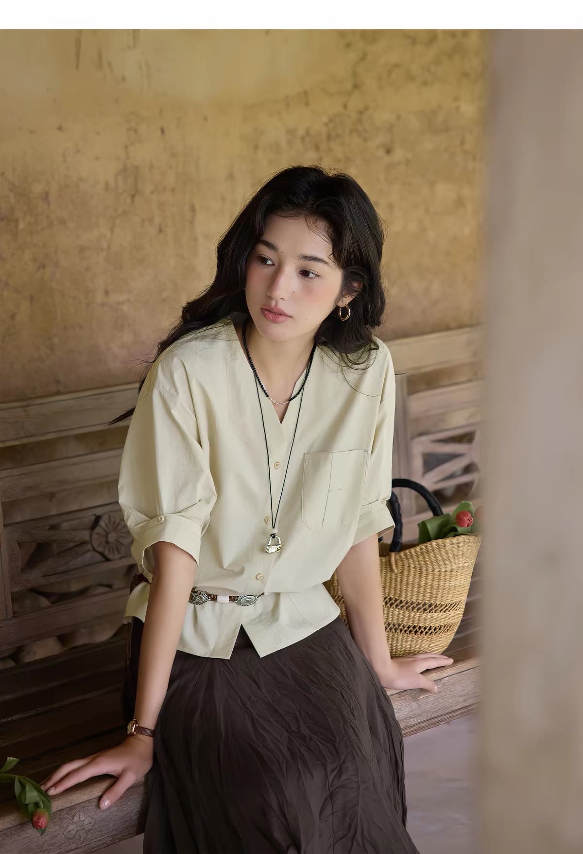 solighter 프랑스식 레트로 V넥 중간 소매 허리 수축 여성 셔츠 여름 상세 이미지 20