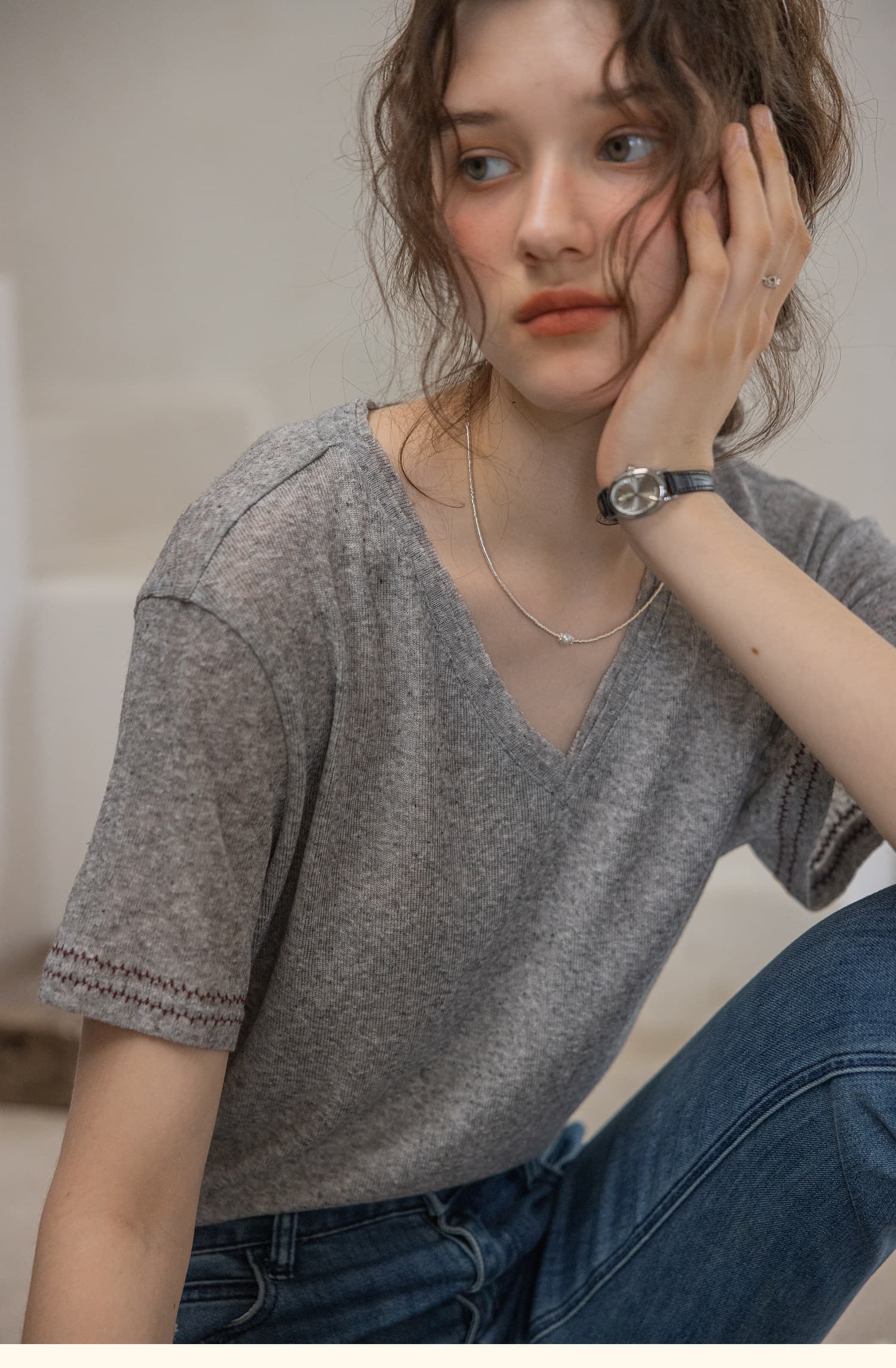 구약 성서 장미 라미 혼방 눈꽃 구덩이 질감 V넥 장미 자수 호흡 센스 반팔 티셔츠 상세 이미지 24