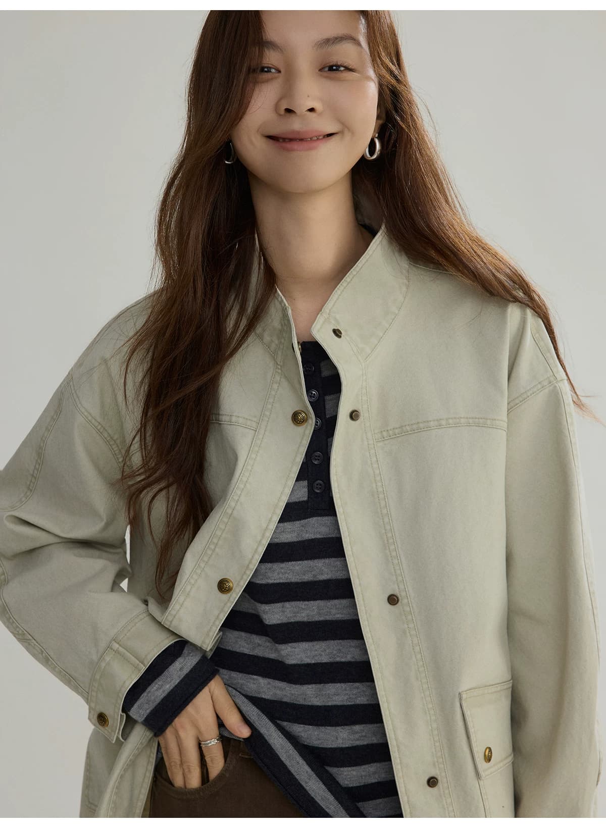 joli choose 봄 새로운 루즈핏 스탠드 칼라 여성 코트 디자인 센스 캐주얼 패션 작은 대중 워크웨어 재킷 상세 이미지 17