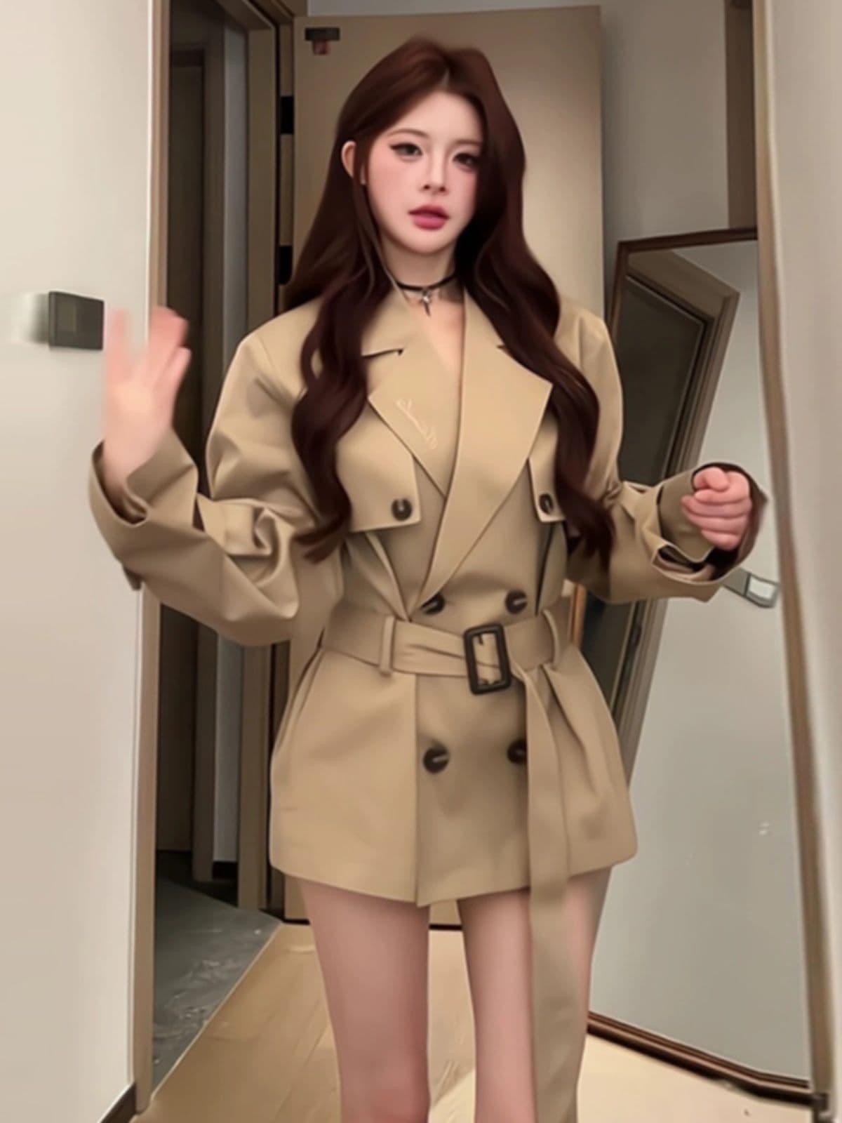 고급 센스 바람막이 여성 코트 가을 새로운 여성 의류 카키 색 영국식 바람 작은 키 허리 수축 쇼트 스타일 코트 트렌디 이미지 3