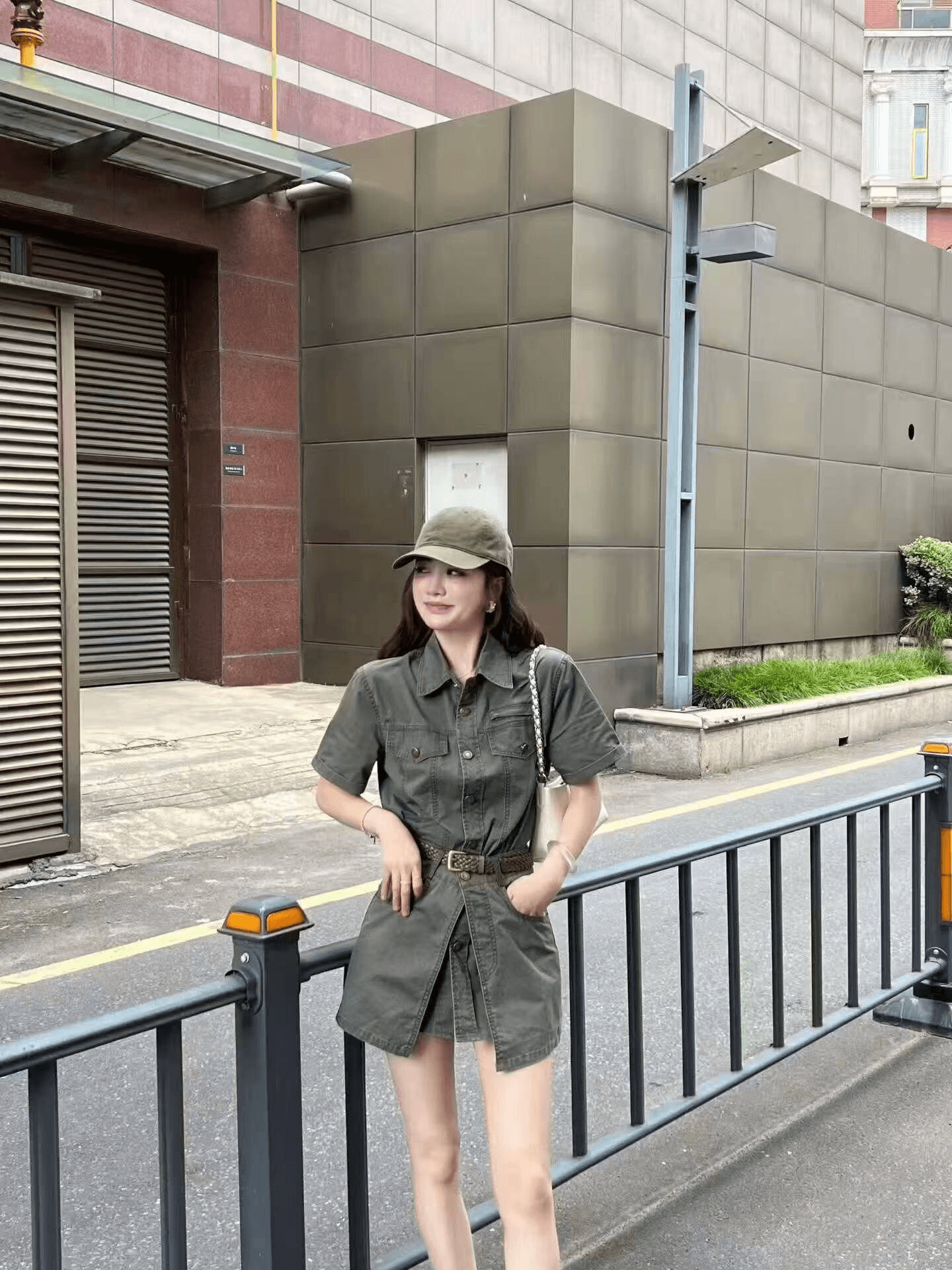 2026 여름 새로운 항구 바람 레트로 다용도 슬림해 보이는 데님 맨위 치마 미니 스커트 세트 여성 벨트 포함 이미지 4