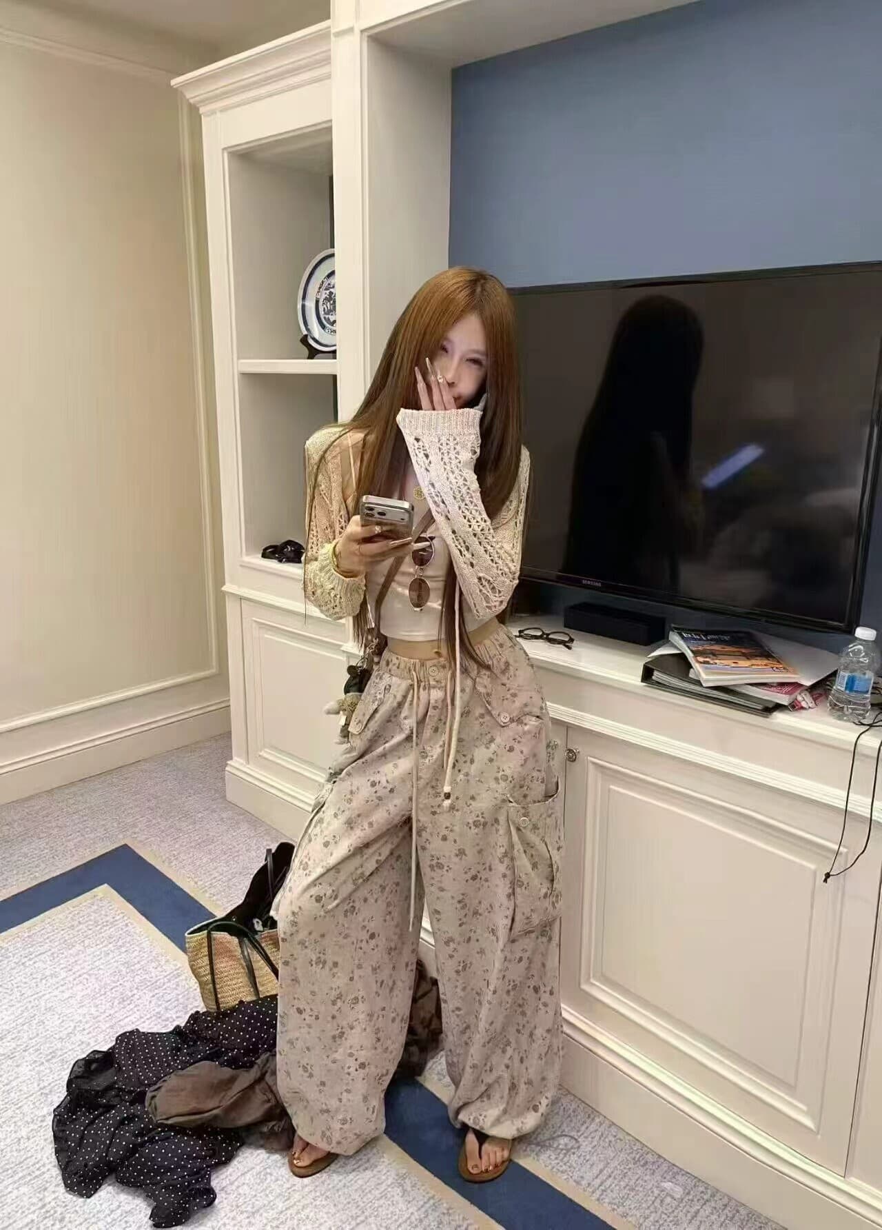 새로운 느긋한 느슨함 센스 꽃무늬 워크웨어 와이드 레깅스 바지 얇은 스타일 홀로우 아웃 오픈 가디건 쇼트 스타일 슬립 슬림해 보이는 3종 세트