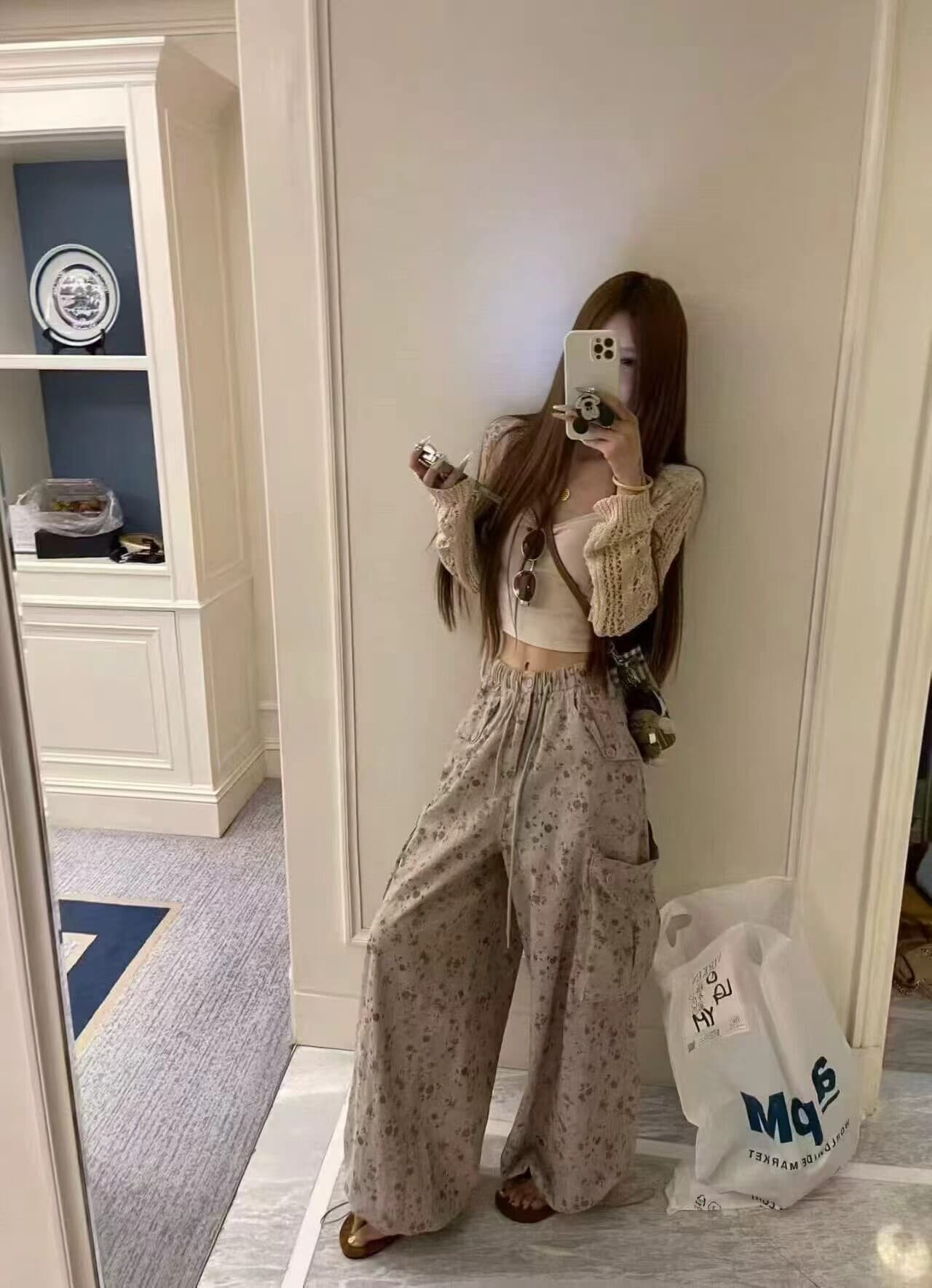 새로운 느긋한 느슨함 센스 꽃무늬 워크웨어 와이드 레깅스 바지 얇은 스타일 홀로우 아웃 오픈 가디건 쇼트 스타일 슬립 슬림해 보이는 3종 세트 이미지 3