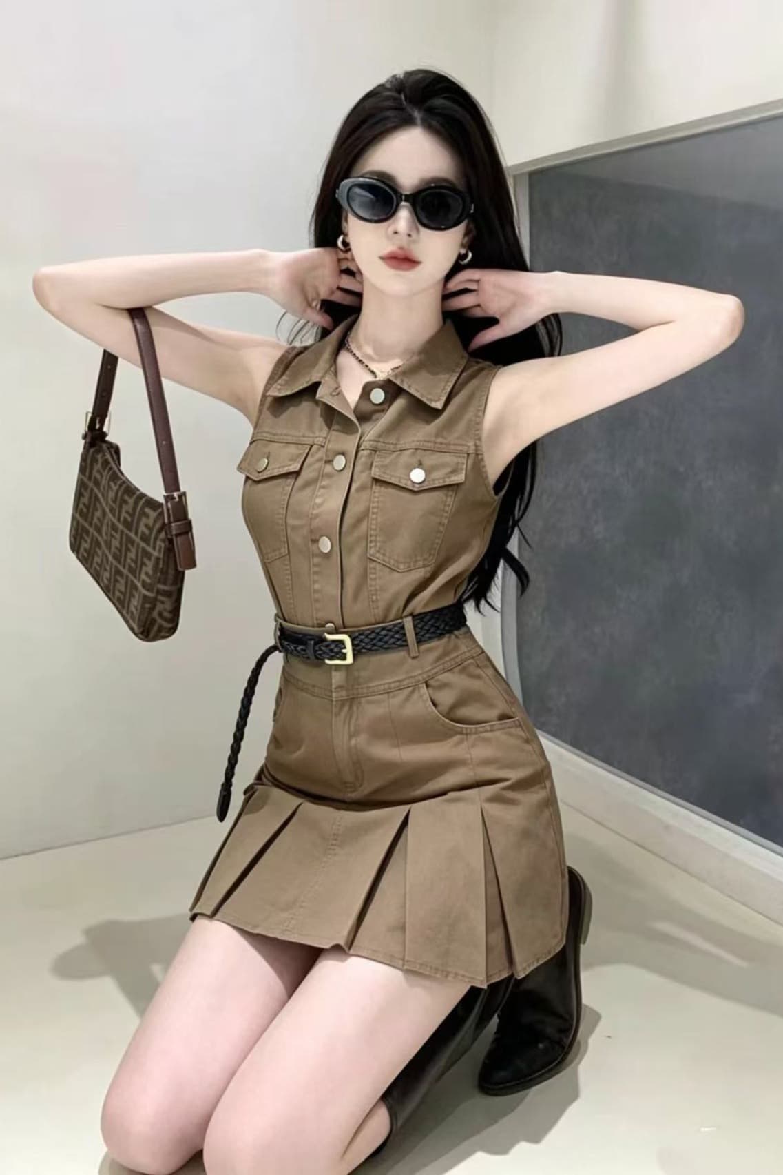 달콤한 차가운 바람 데님 워크웨어 두 조각 여성 세트 여름 민소매 폴로 칼라 베스트 하이웨이스트 플리츠 미니 스커트 핫걸 세트 이미지 6