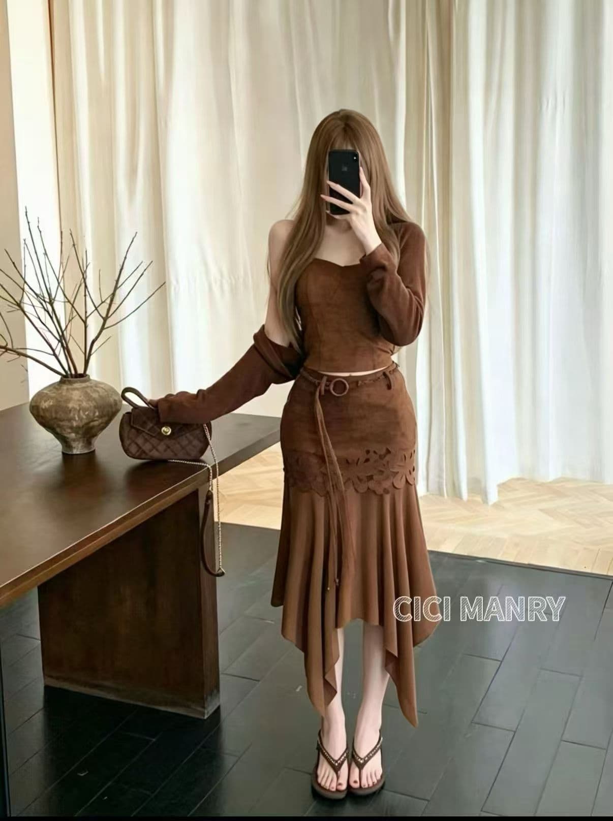 아름다움 라드. 레트로 스웨이드 원단 세 조각 여성 세트 튜브탑 슬립 긴팔 오픈 가디건 불규칙 홀로우 아웃 인어 꼬리 반신 스커트 이미지 2