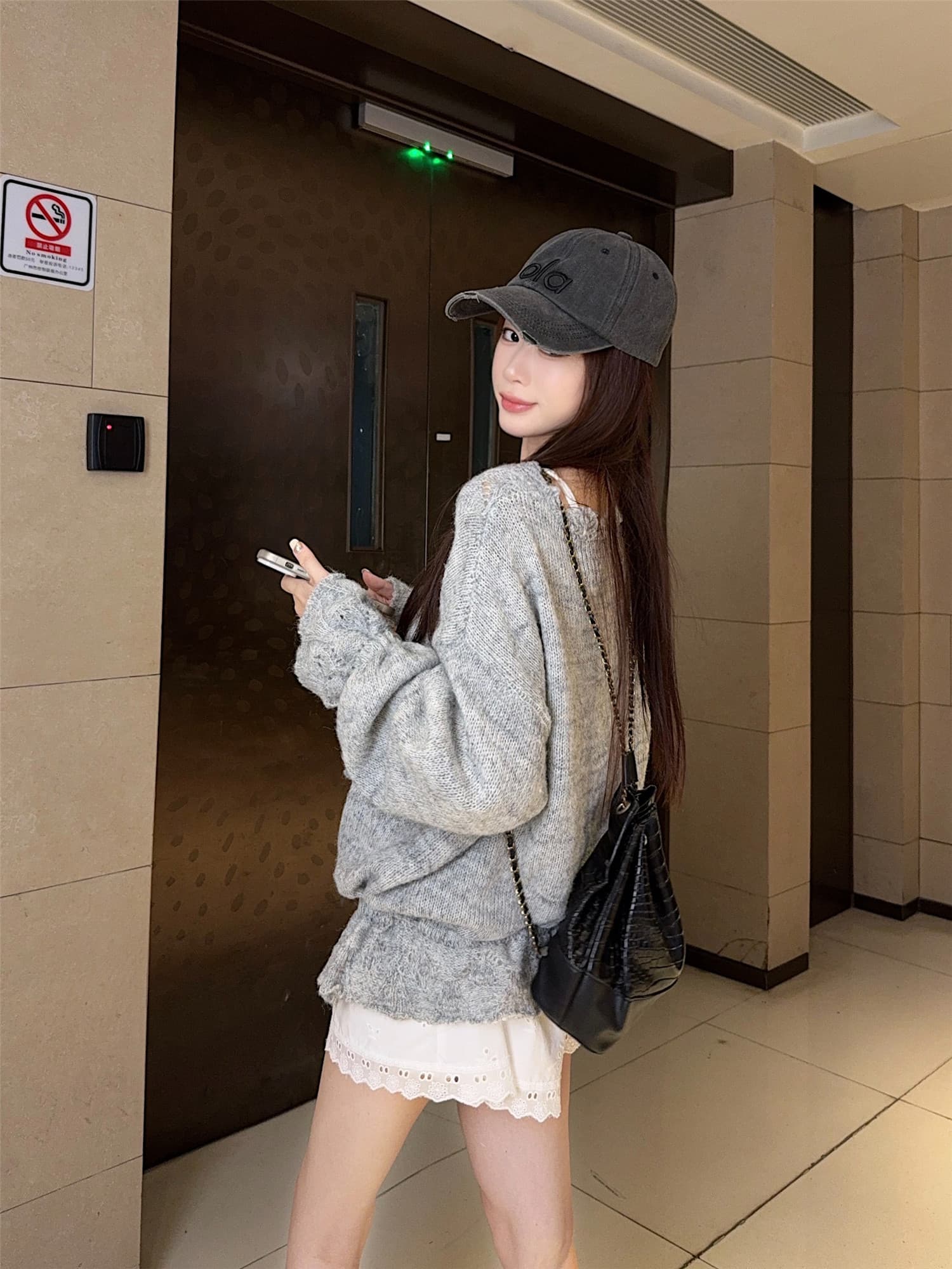 실사 정가 이른 가을 홀로우 아웃 V넥 루즈핏 펌프 로프 느긋한 바람 니트 스웨터 슬림해 보이는 맨위 상세 이미지 16