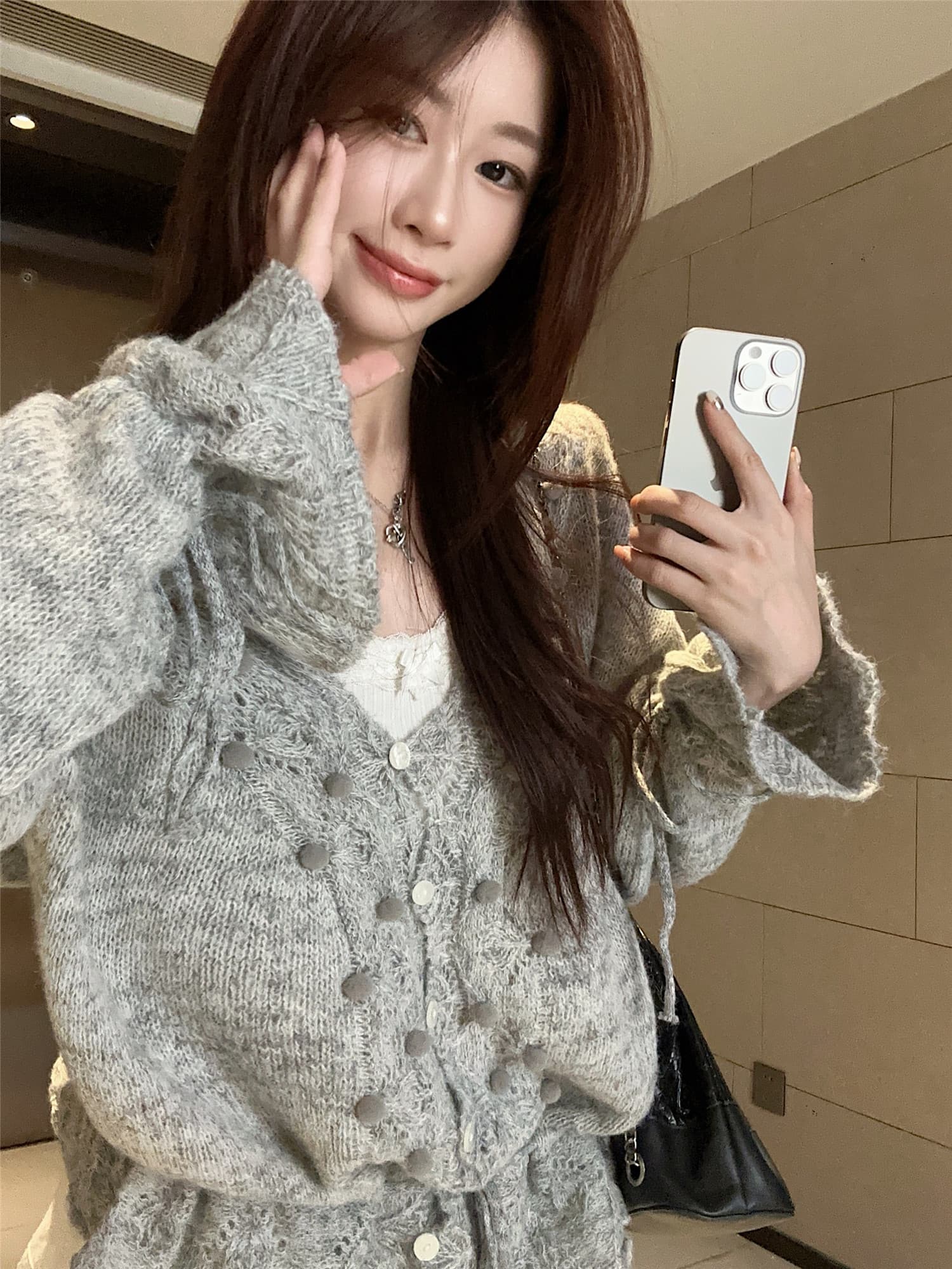 실사 정가 이른 가을 홀로우 아웃 V넥 루즈핏 펌프 로프 느긋한 바람 니트 스웨터 슬림해 보이는 맨위 상세 이미지 27