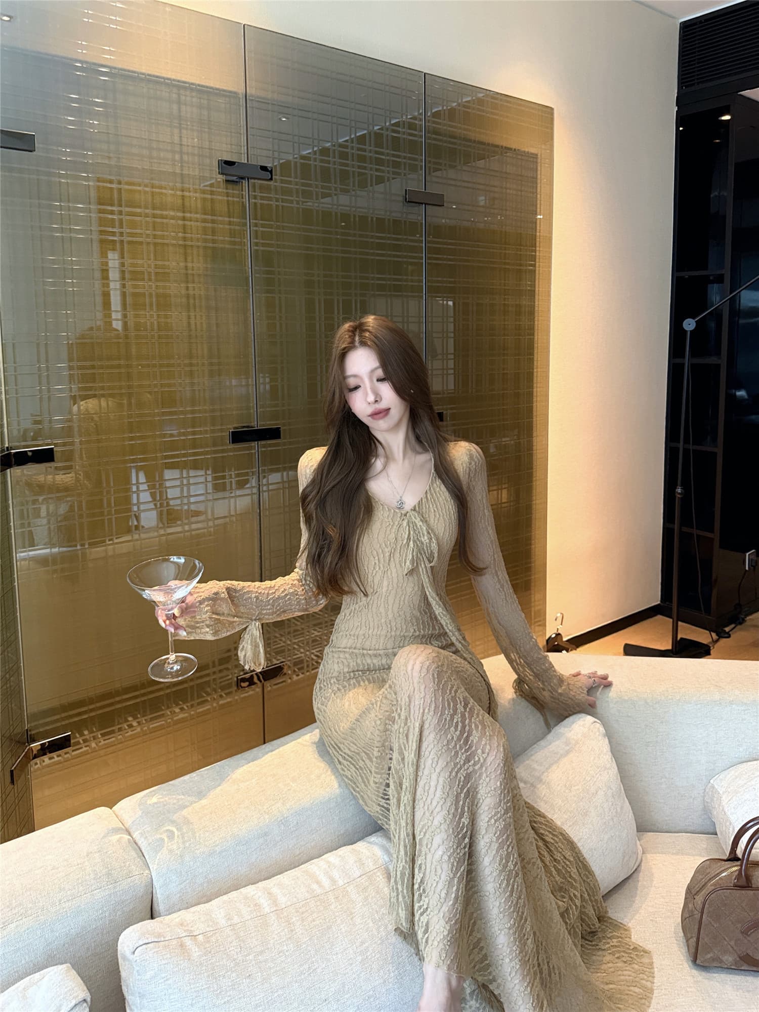 실사 정가 프랑스식 V넥 긴팔 여성 드레스 이른 가을 순수한 욕망 천 금빛 바람 품격 몸매 가꾸기 롱 스커트 상세 이미지 8