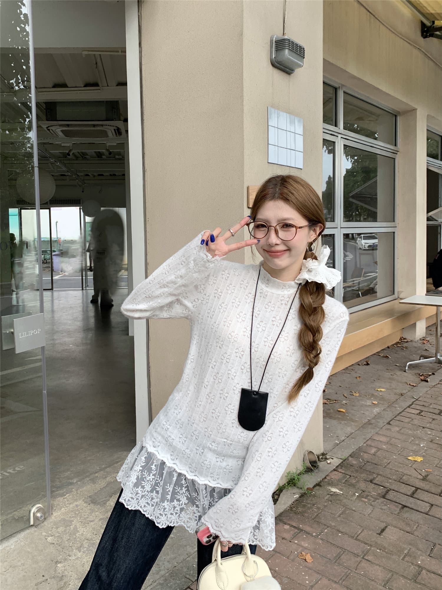 실사 정가 화이트 맨위 디자인 센스 작은 대중 레이스 레이스 긴팔 티셔츠 이른 가을 만나는 인사이드 잡아라. 의류 상세 이미지 9