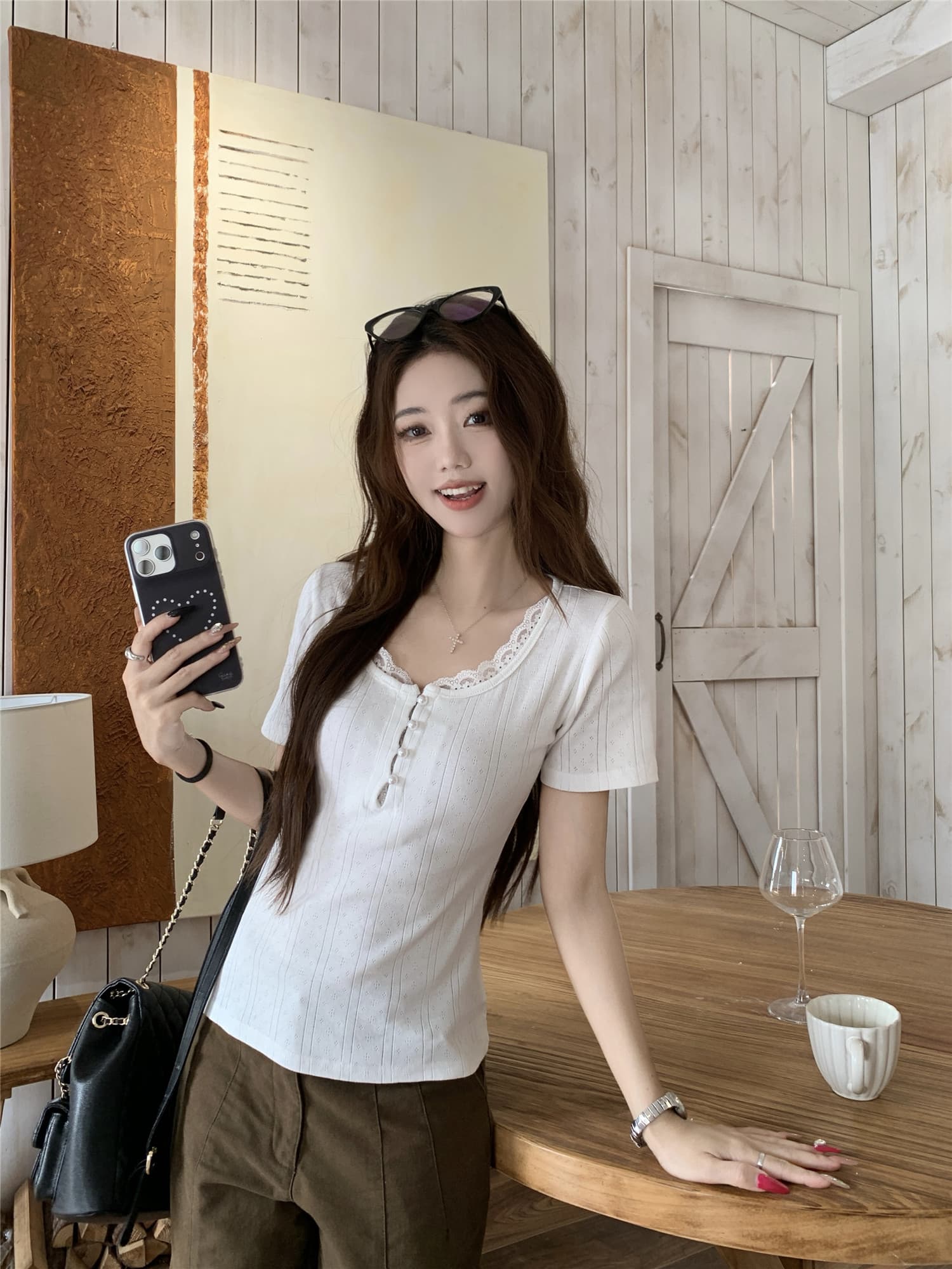 실사 정가 순수한 욕망 화이트 레이스 반팔 티셔츠 여성 2026 봄 여름 달콤한 매운맛 디자인 센스 몸매 가꾸기 Chic 맨위 상세 이미지 13