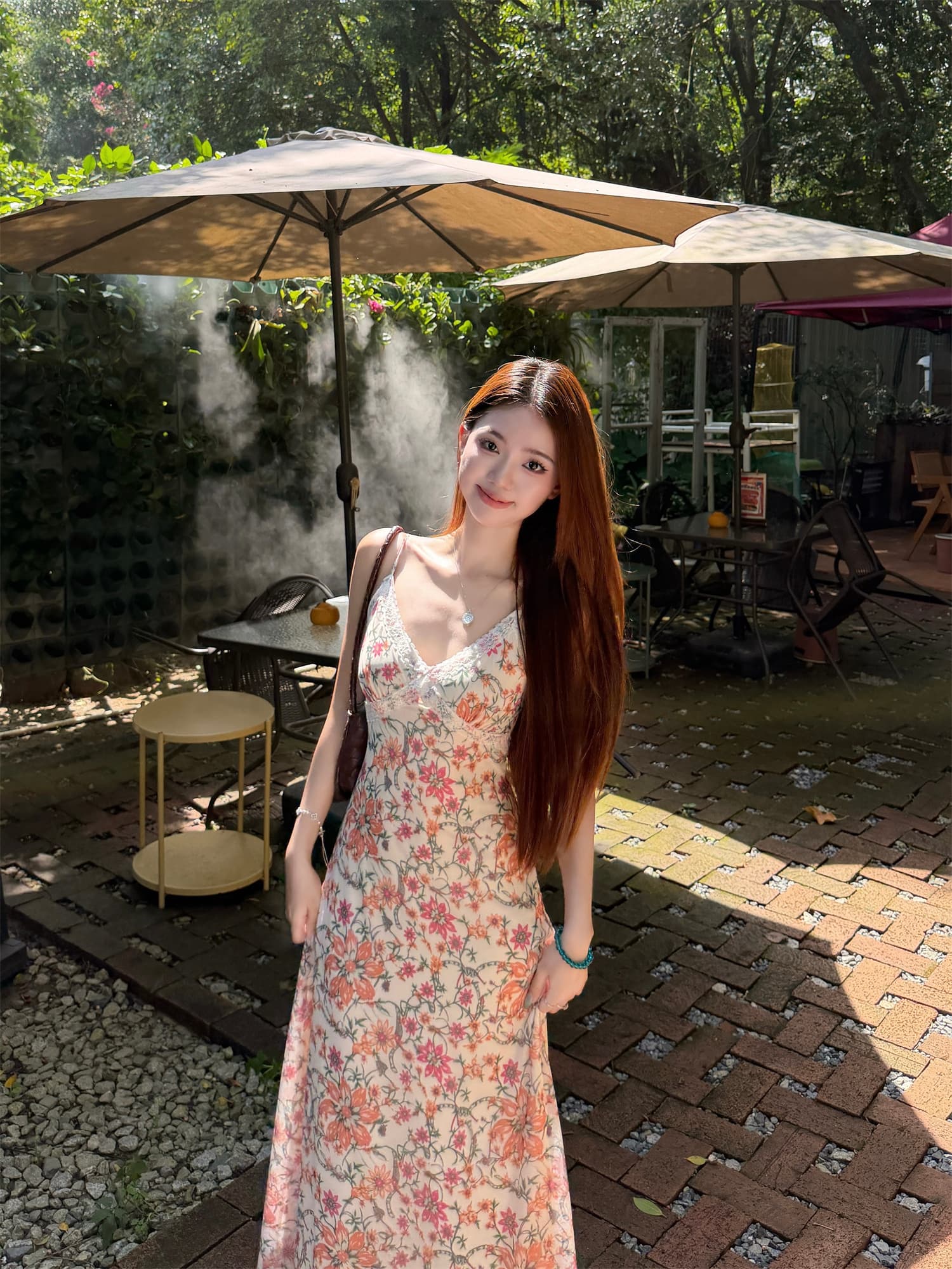 실사 비디오 여름 프랑스식 꽃무늬 허리 수축 슬림해 보이는 슬립 휴가 바람 드레스 핑크색 오픈 가디건 이미지 4