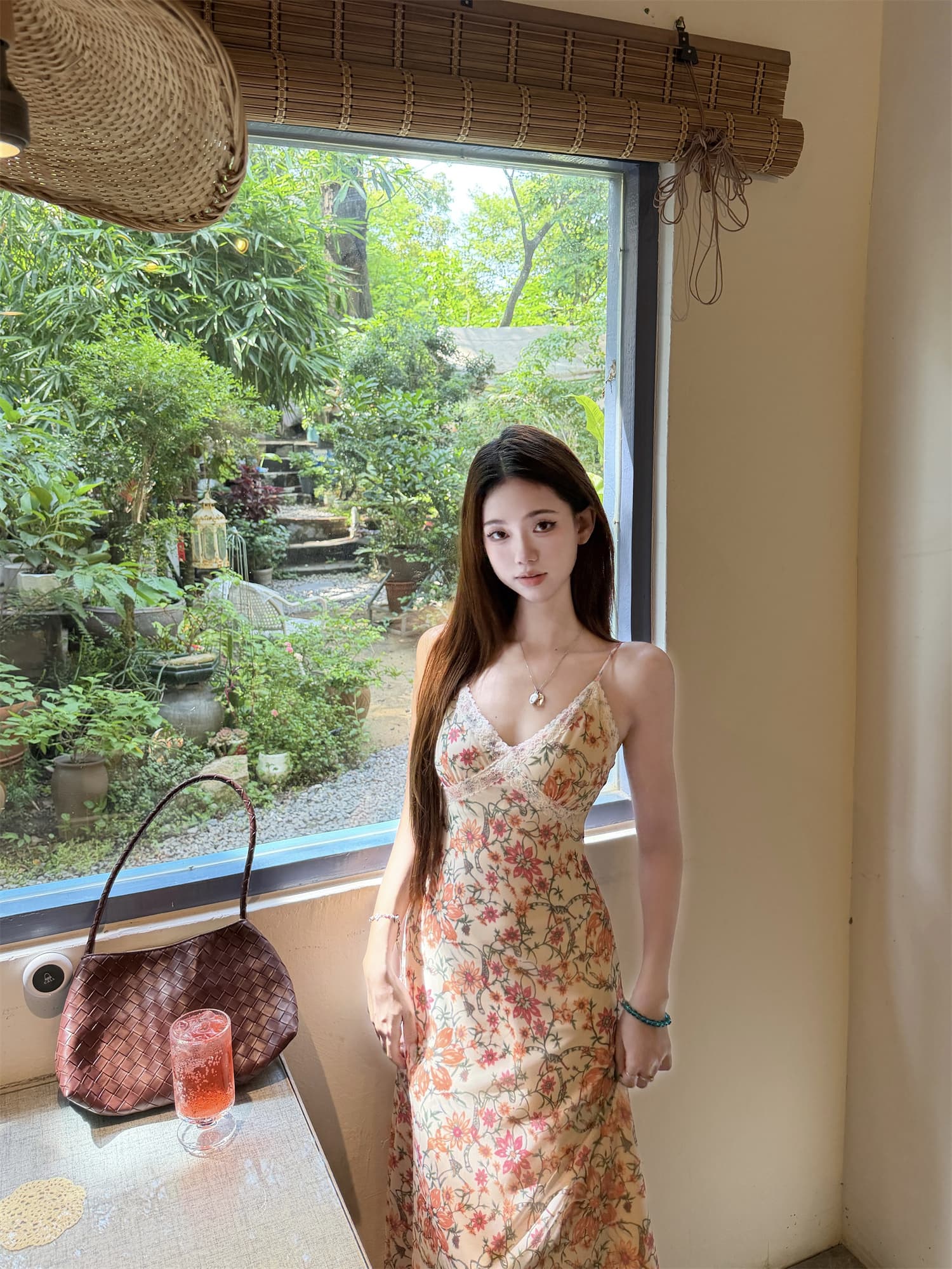 실사 비디오 여름 프랑스식 꽃무늬 허리 수축 슬림해 보이는 슬립 휴가 바람 드레스 핑크색 오픈 가디건 상세 이미지 1