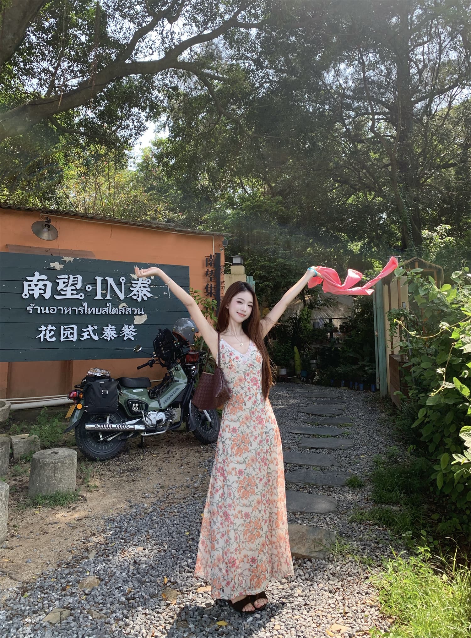 실사 비디오 여름 프랑스식 꽃무늬 허리 수축 슬림해 보이는 슬립 휴가 바람 드레스 핑크색 오픈 가디건 상세 이미지 10