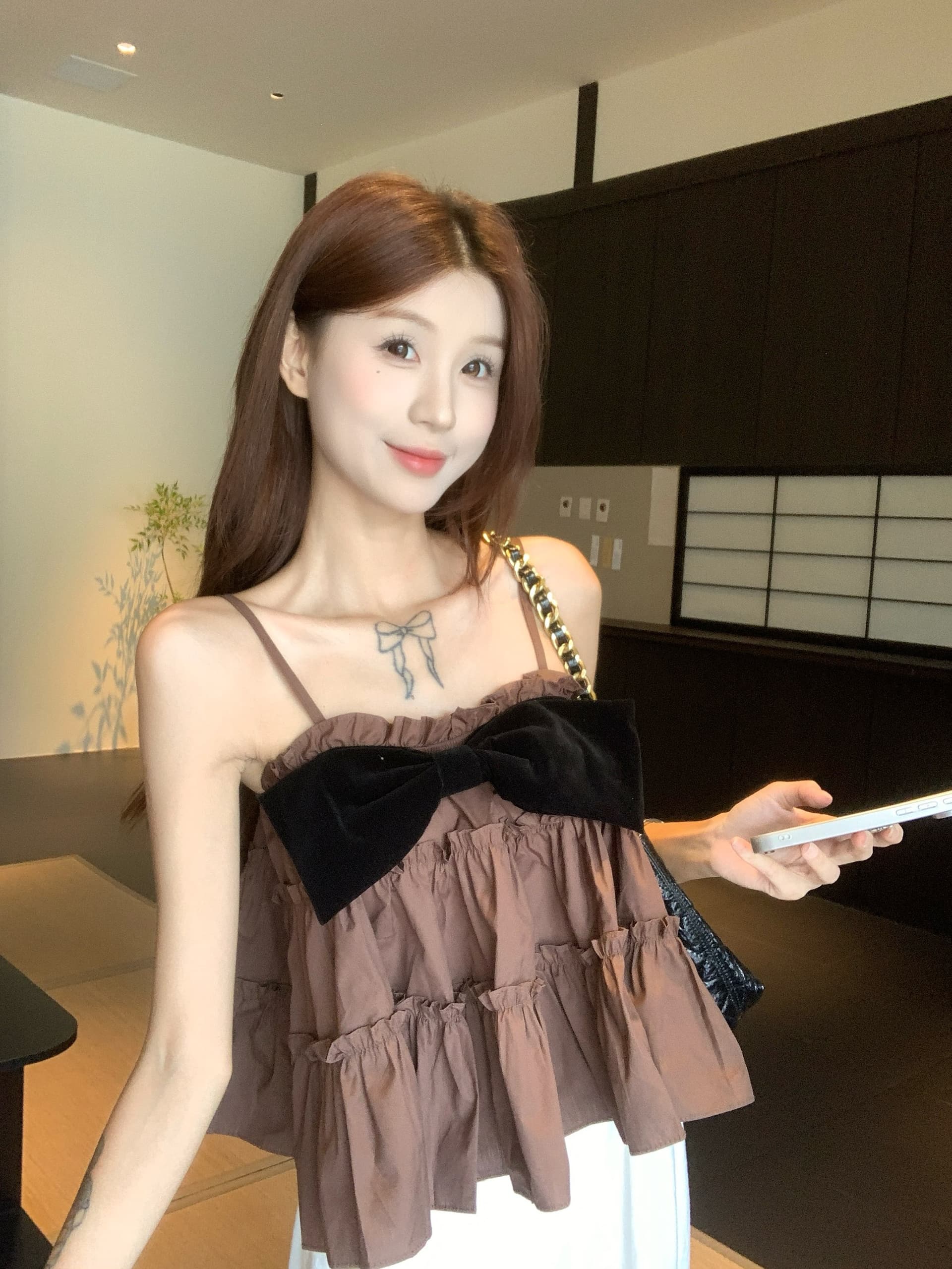 실사 디자인 센스 나비 매듭 캐미솔 여름 층 프릴 작은 대중 휴가 바람 민소매 짧은 맨위 이미지 2