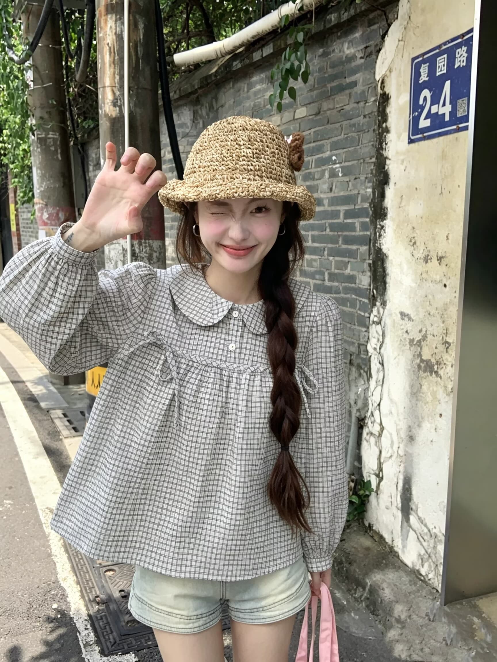 실사 2026 이른 가을 새로운 연령 감소 체크무늬 베이비 칼라 긴팔 여성 셔츠 학원 스타일 나비 매듭 다용도 맨위 상세 이미지 2
