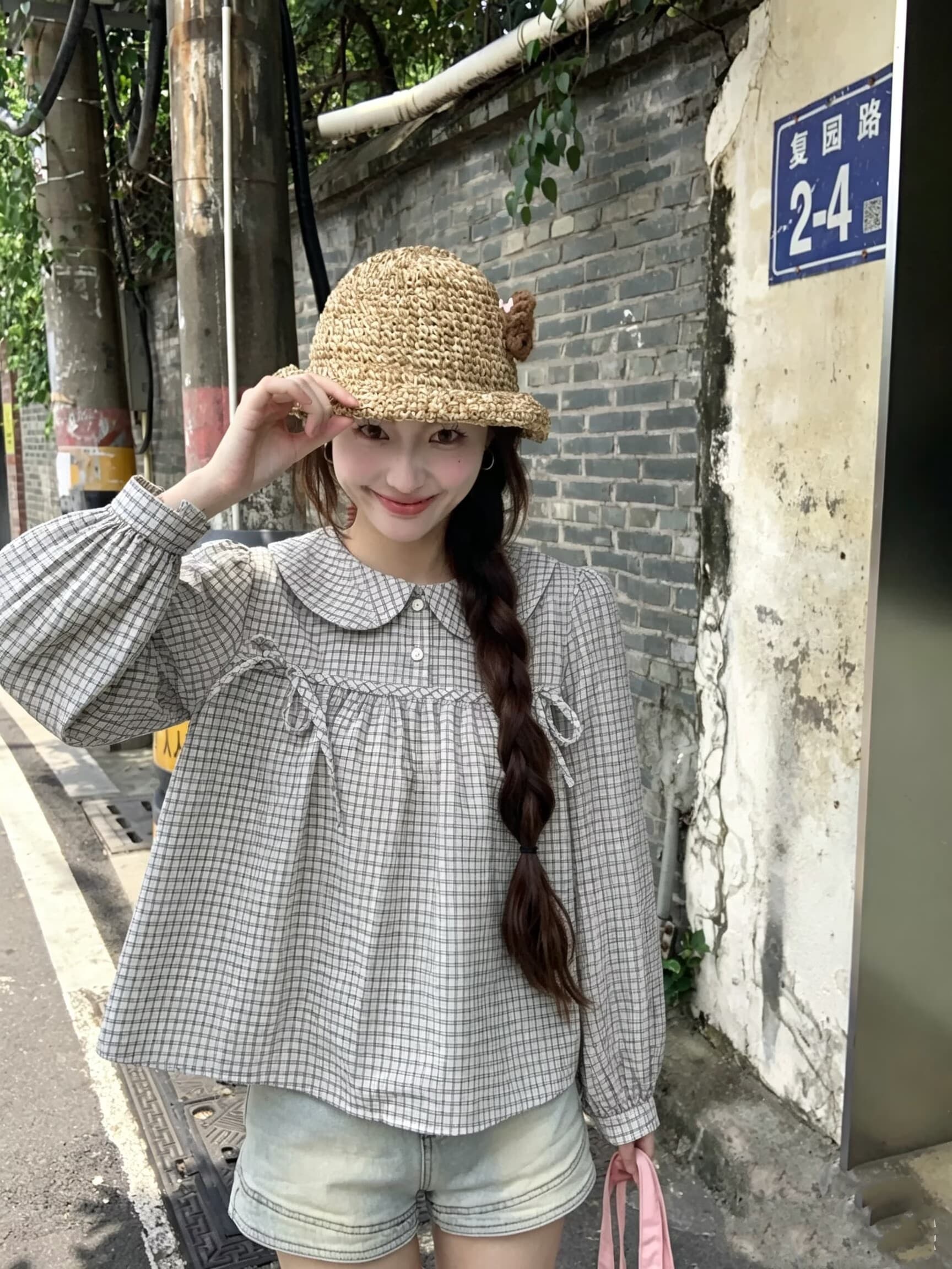 실사 2026 이른 가을 새로운 연령 감소 체크무늬 베이비 칼라 긴팔 여성 셔츠 학원 스타일 나비 매듭 다용도 맨위 상세 이미지 3