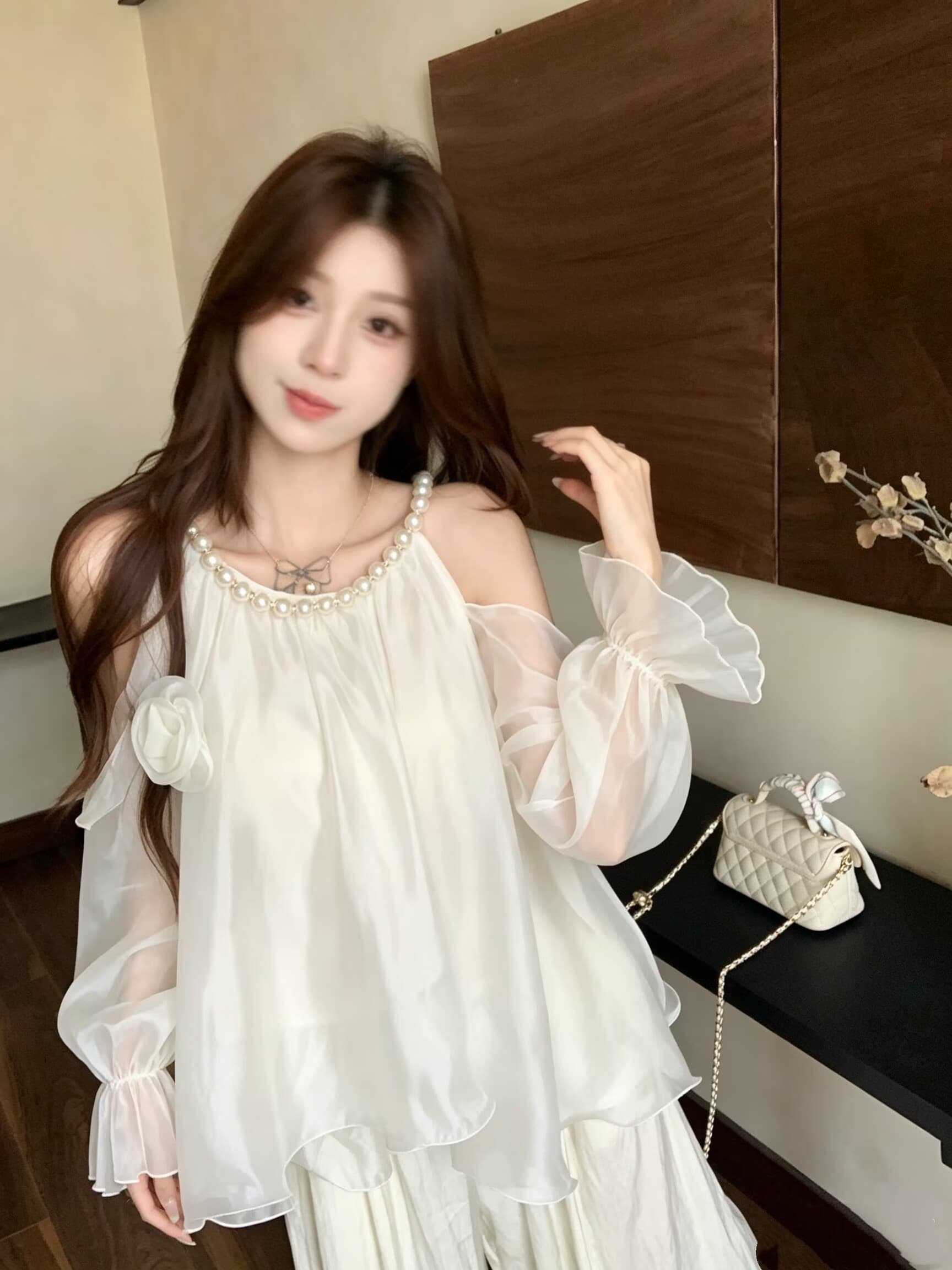 실사 부드러운 바람 순수한 욕망 섹시함 오프숄더 슬립 쉬폰 블라우스 3 차원 진주 사슬 슈퍼 요정 가스 중간 길이 맨위 이미지 4