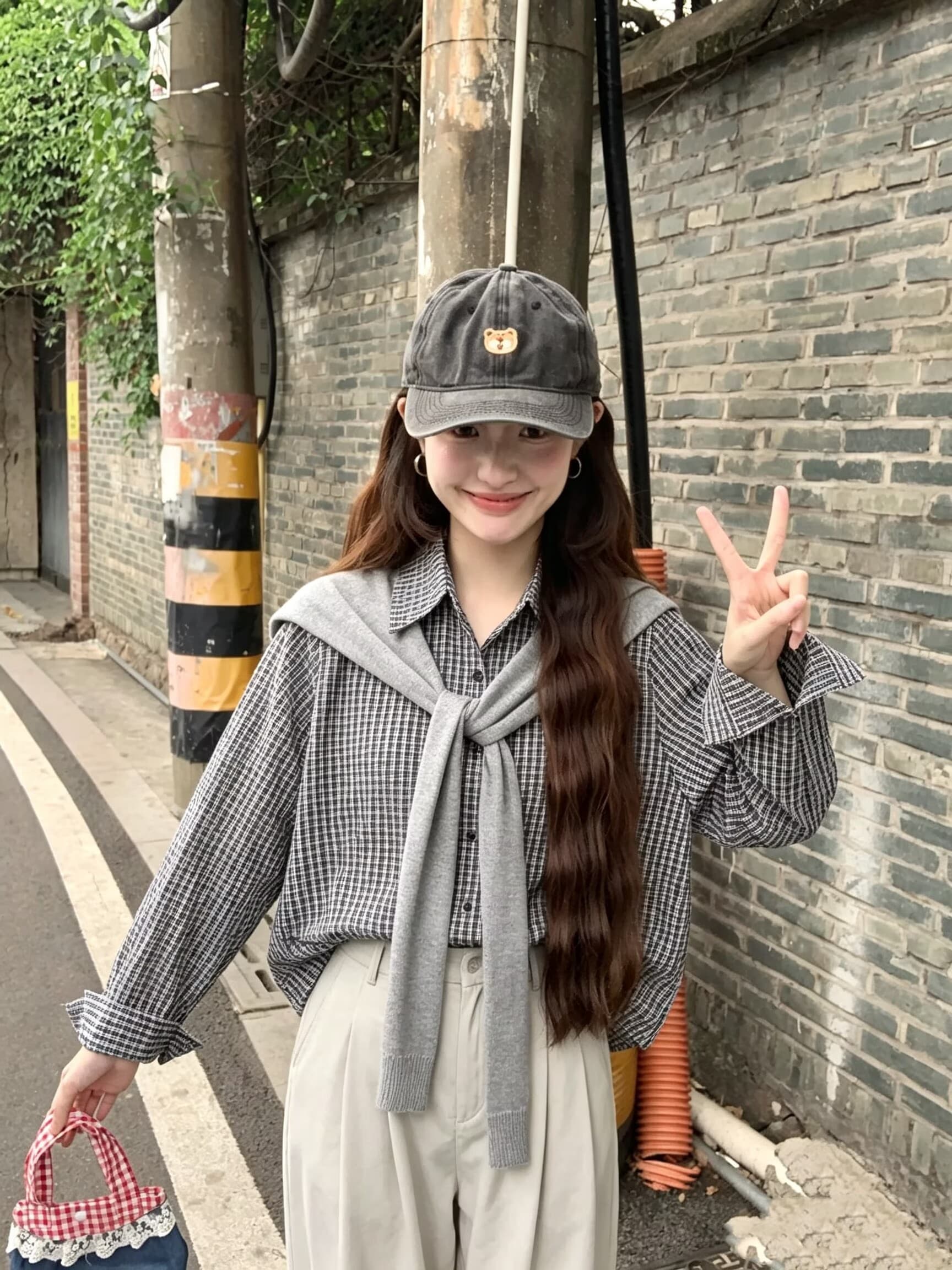 실사 2026 미니멀리즘 학원 가을 miu 부서 한 부서 격자 무늬 셔츠 루즈핏 긴팔 맨위 경기 숄 상세 이미지 14
