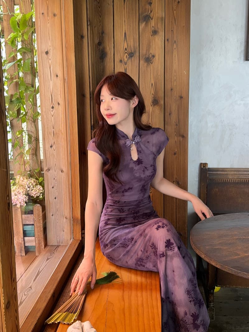 국풍 새로운 중식 보라색 홀로우 아웃 꽃무늬 개선 치파오 드레스 관대 한 점잖은 아름다운 자이언트 잘 생긴 품격 드레스 상세 이미지 7