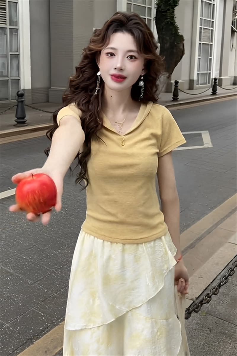 프랑스식 우유 황색 베이비 칼라 쇼트 스타일 맨위 여성 2025 년 여름 새로운 반팔 티셔츠 디자인 센스 작은 대중 상세 이미지 7